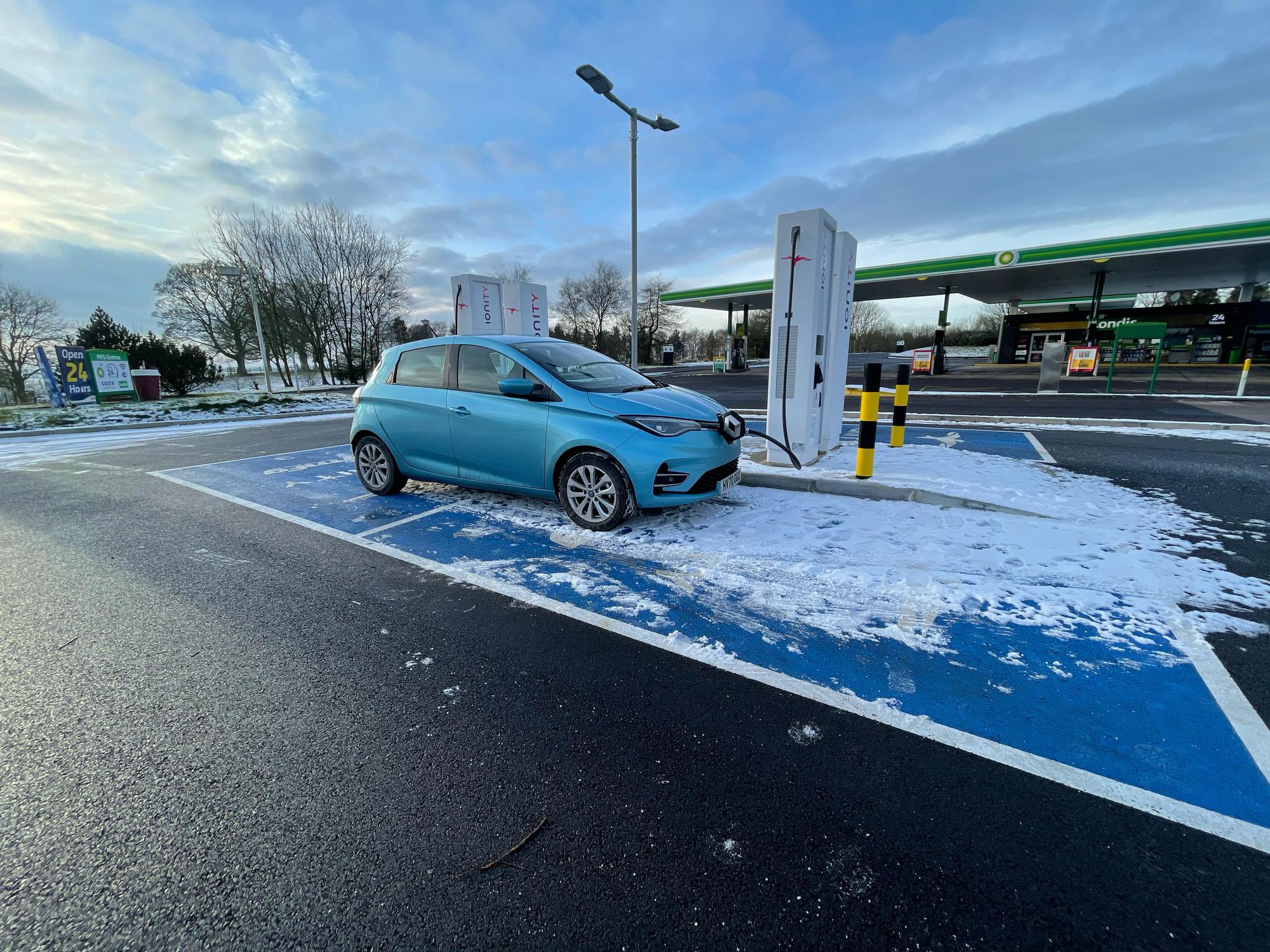 BP Gretna Green A74(M), Gretna DG16 5HG, UK EV Station