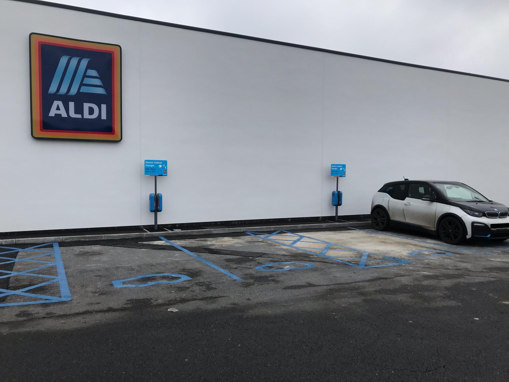 ALDI Blunsdon St Andrew, England EV Station
