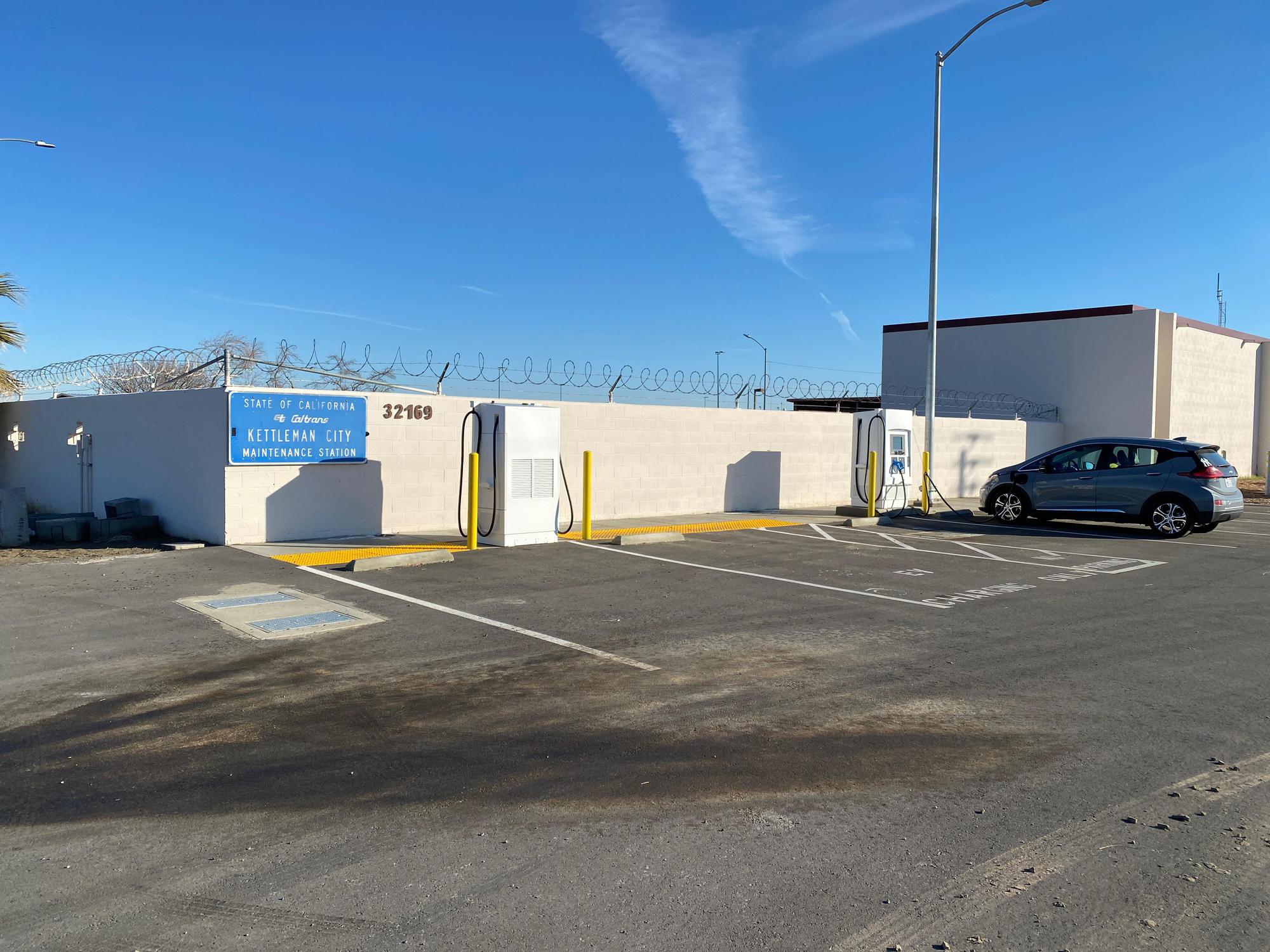 Kettleman City Maintenance Station Kettleman City, CA EV Station