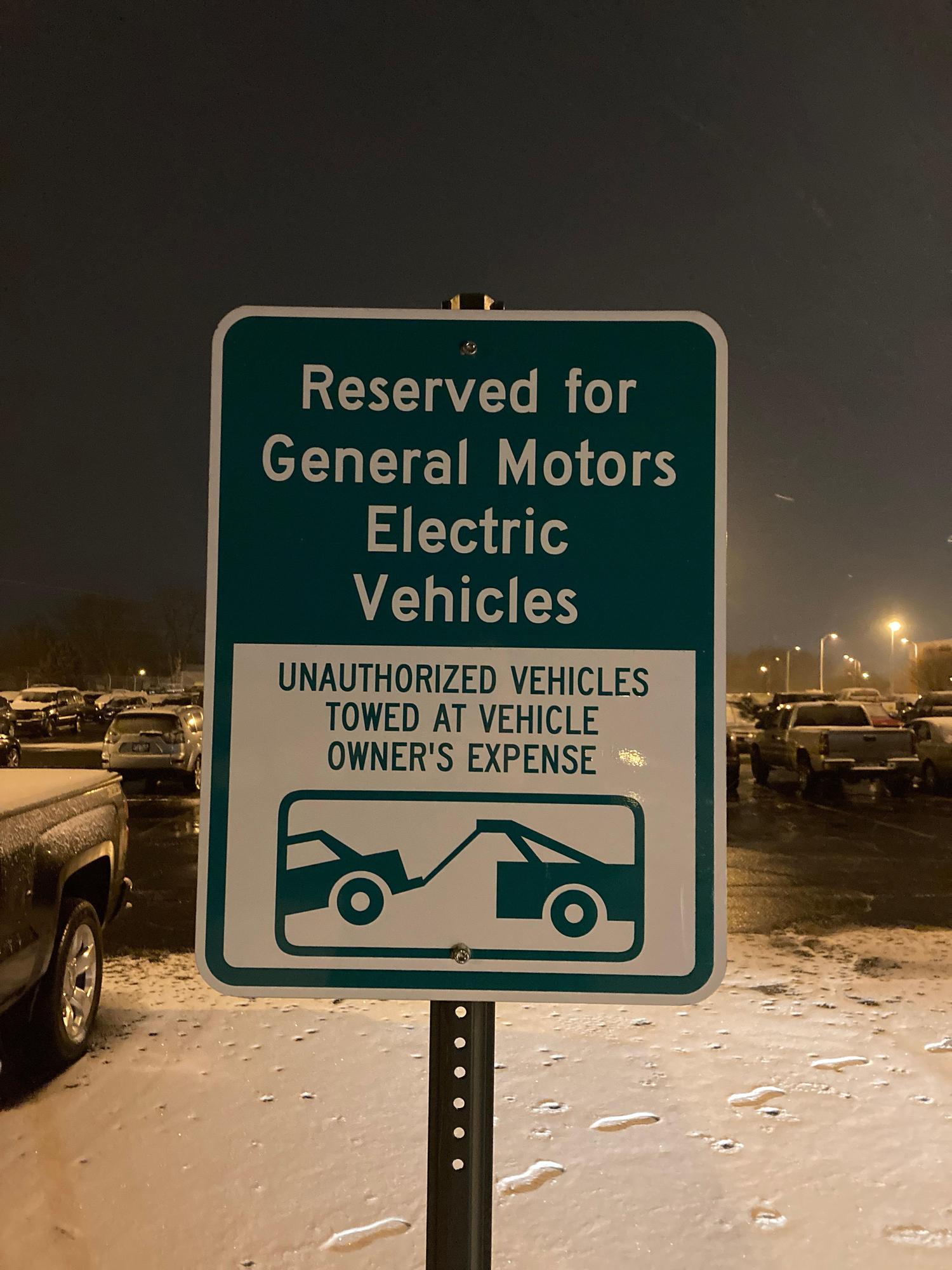 DMAX Moraine, OH EV Station