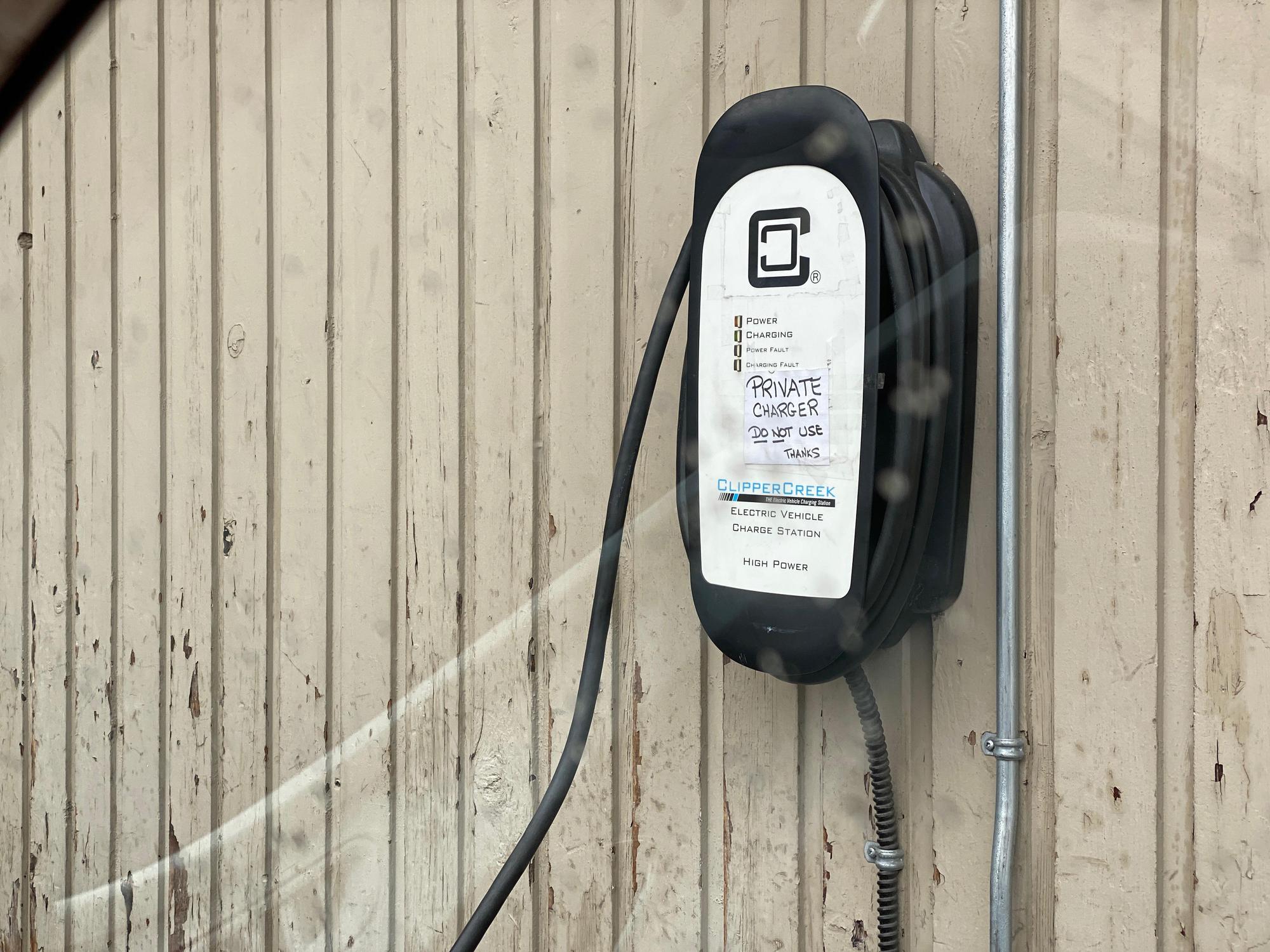 Greens & Beans New Westminster, BC EV Station