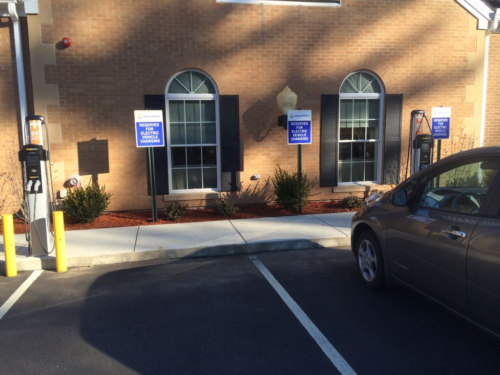 liberty-energy-utilities-londonderry-nh-ev-station