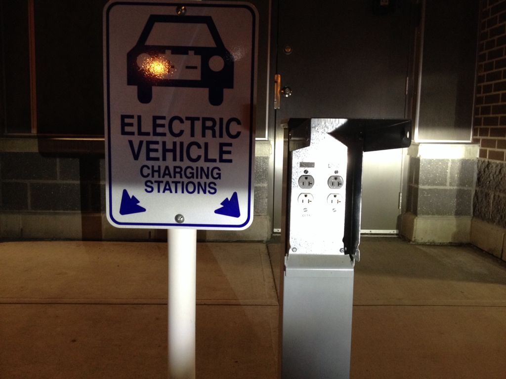 McKenzie Towne Site I Calgary, AB EV Station