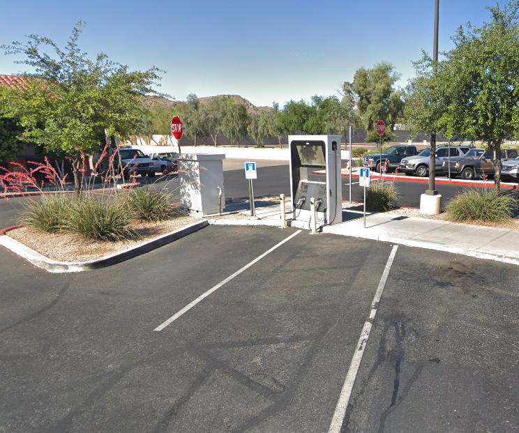 Fry's Marketplace Phoenix, AZ EV Station