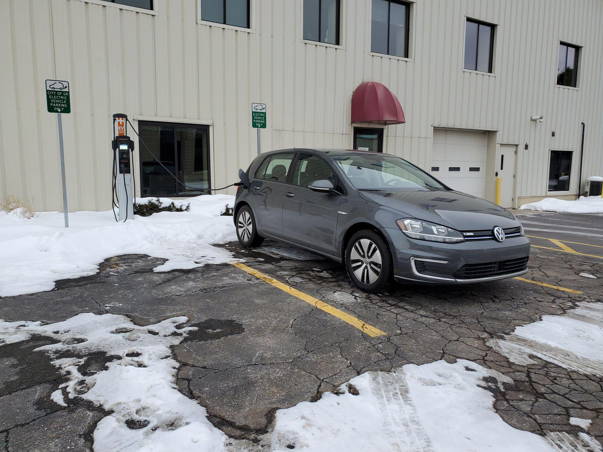 Grand Rapids Development Center Grand Rapids, MI EV Station