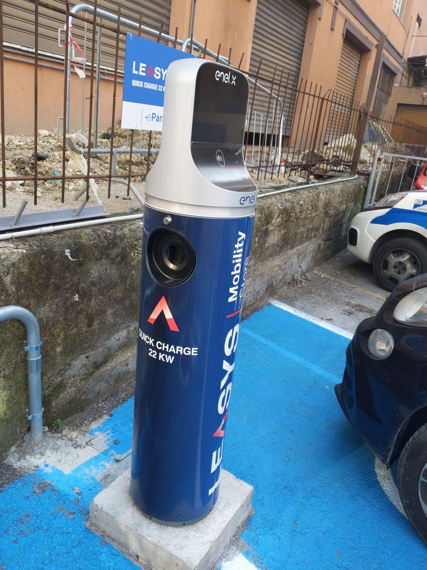 Enel X Way Italia Ancona, Marche EV Station