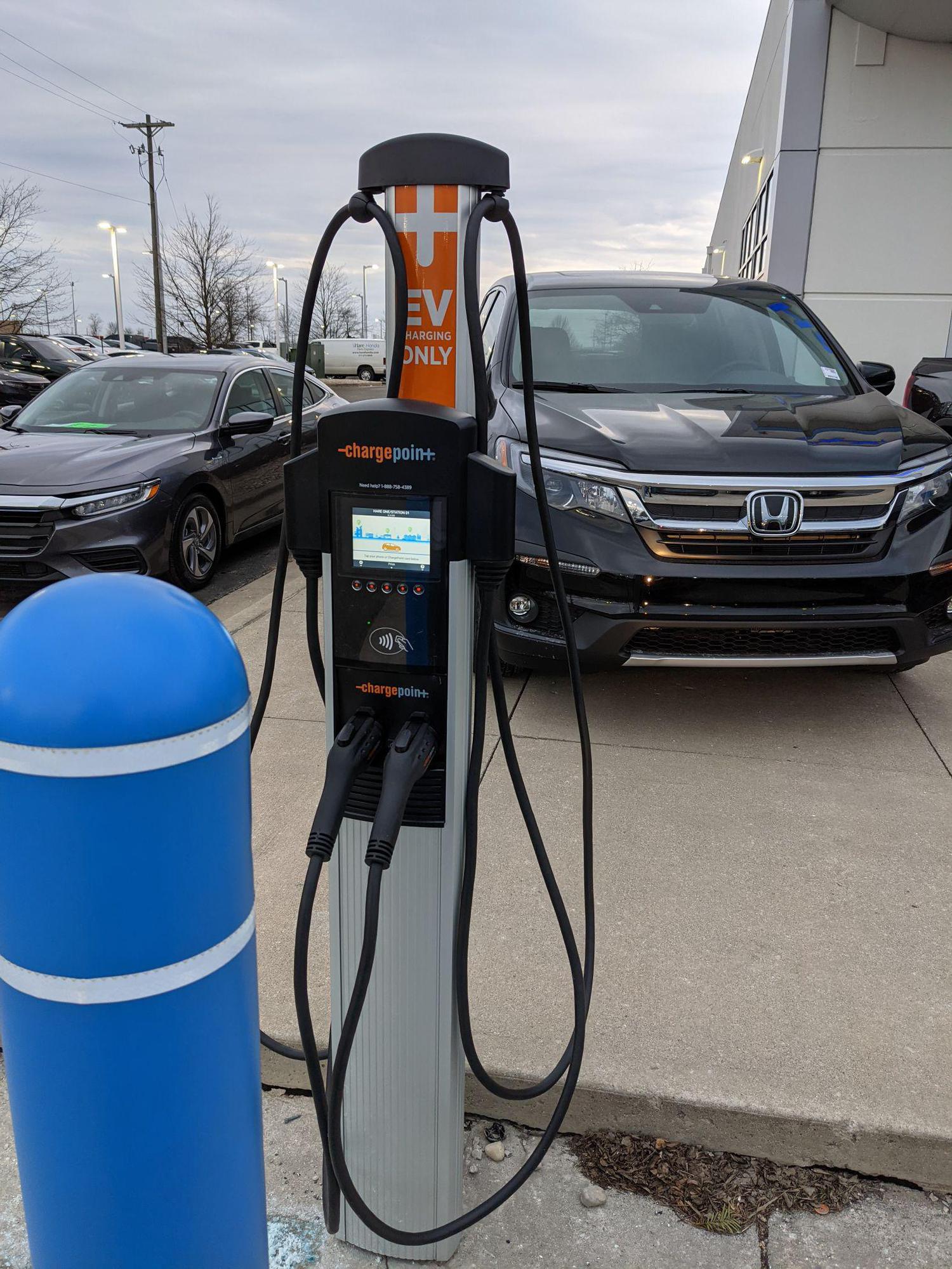 Hare Honda Avon, IN EV Station