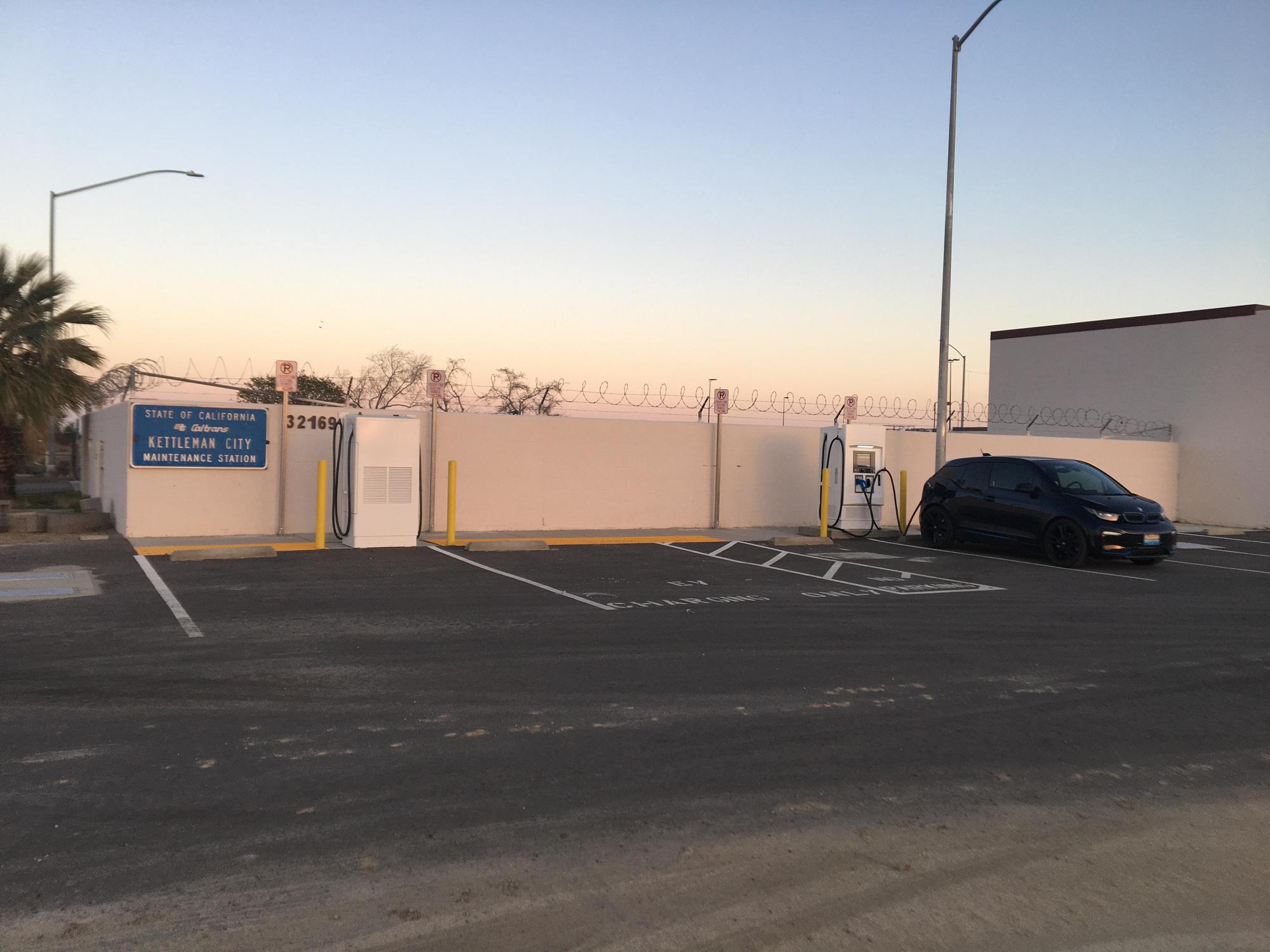 Kettleman City Maintenance Station Kettleman City, CA EV Station