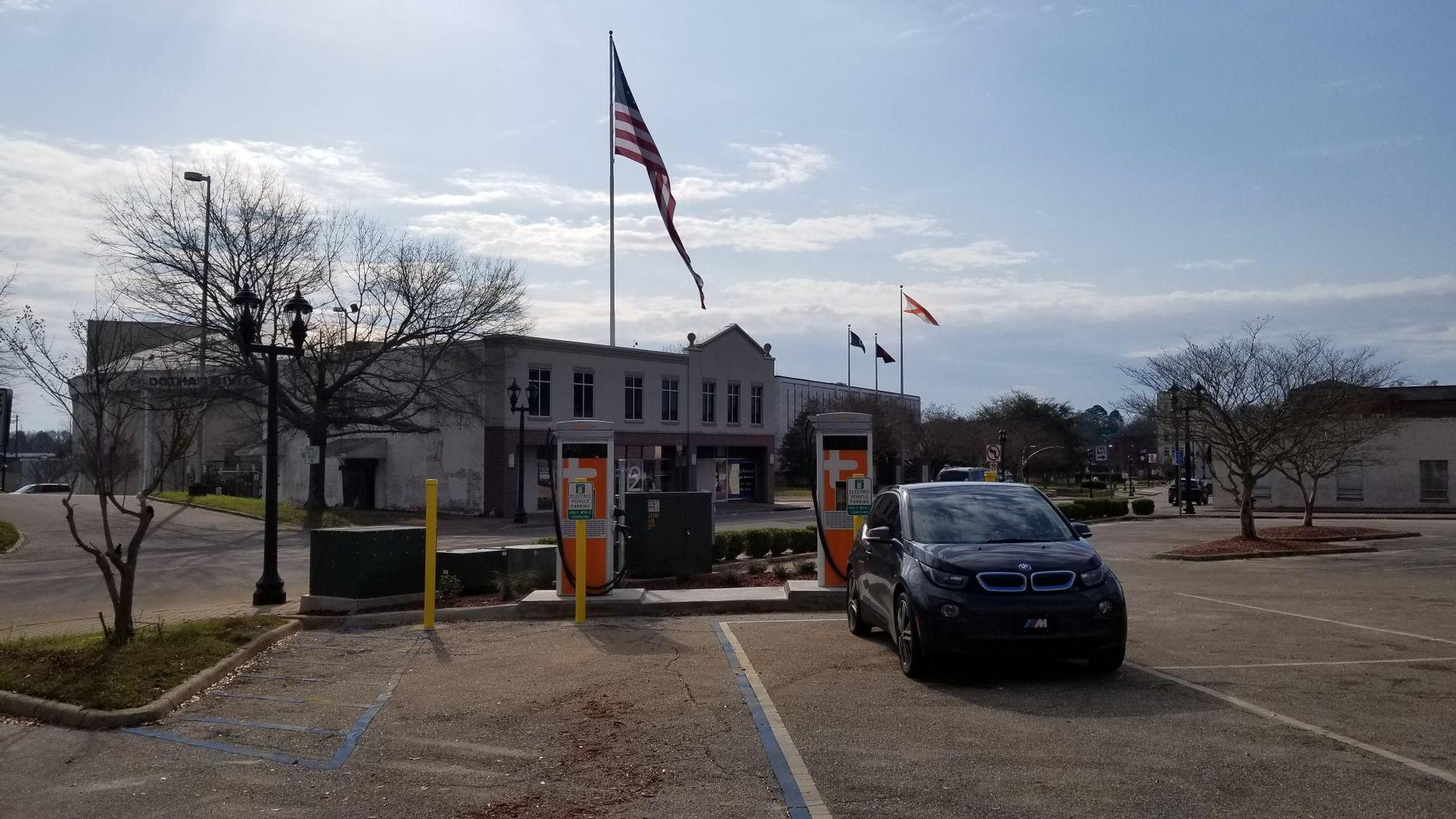 N St Andrews Parking Lot Dothan, AL EV Station