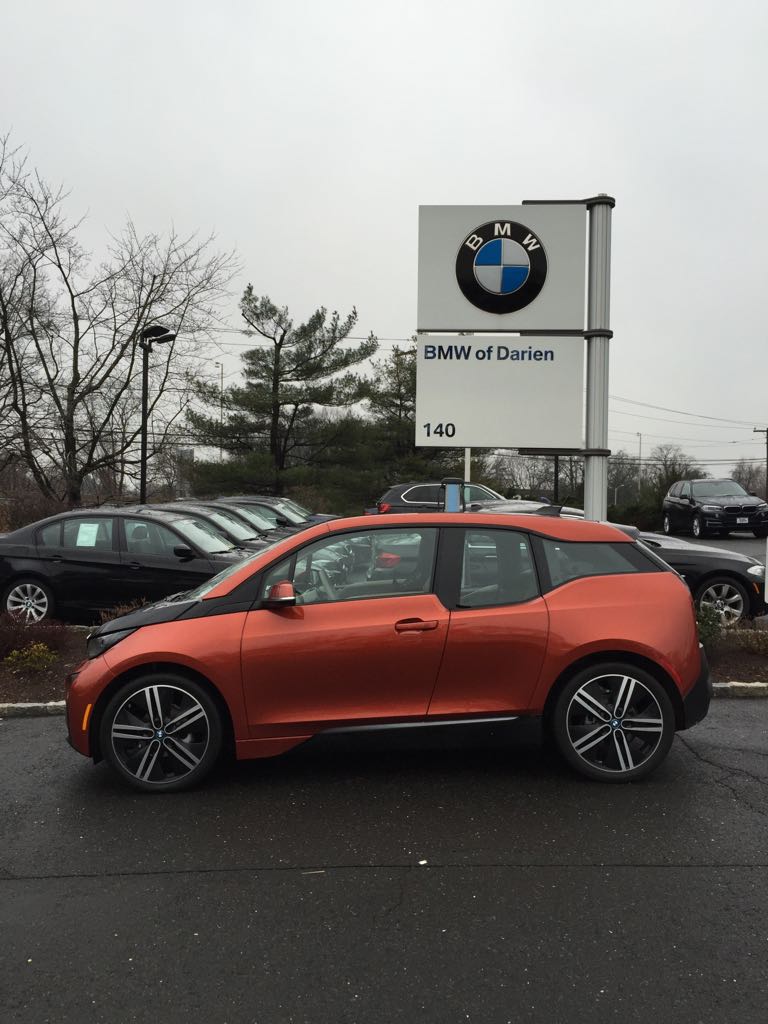 BMW of Darien Darien, CT EV Station