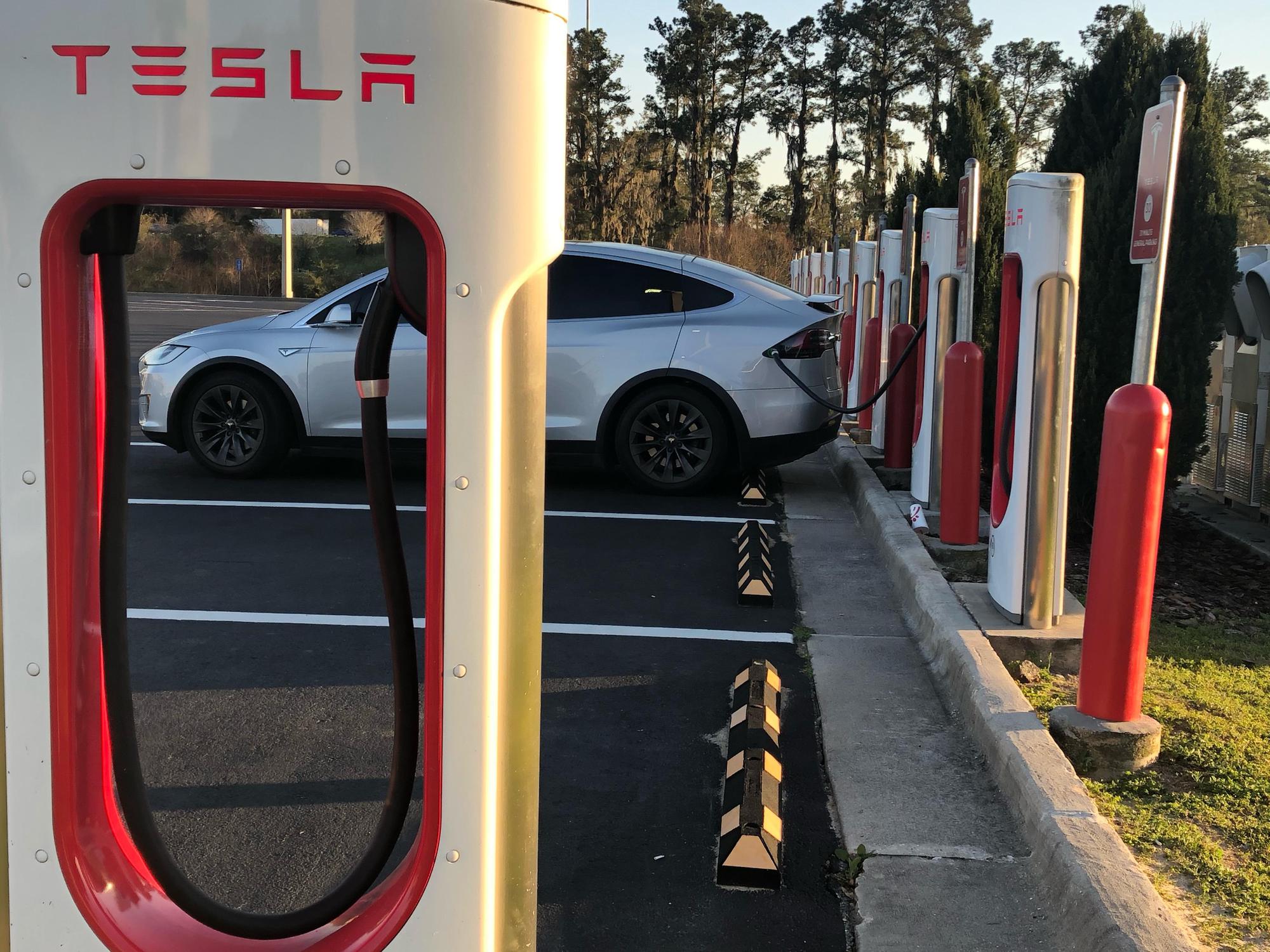 Busy Bee Live Oak Live Oak, FL EV Station
