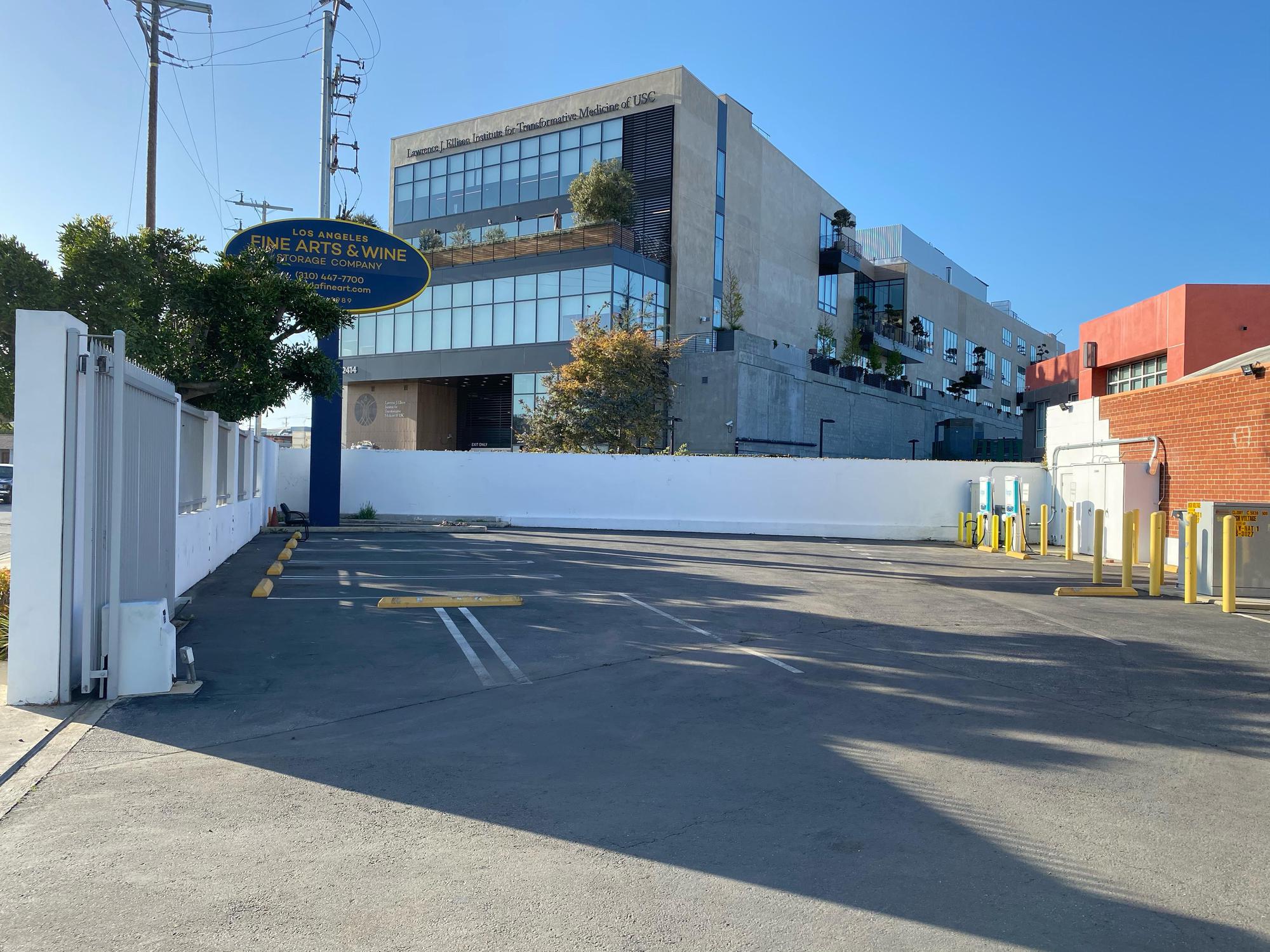 Los Angeles Fine Arts & Wine Storage Los Angeles, CA EV Station