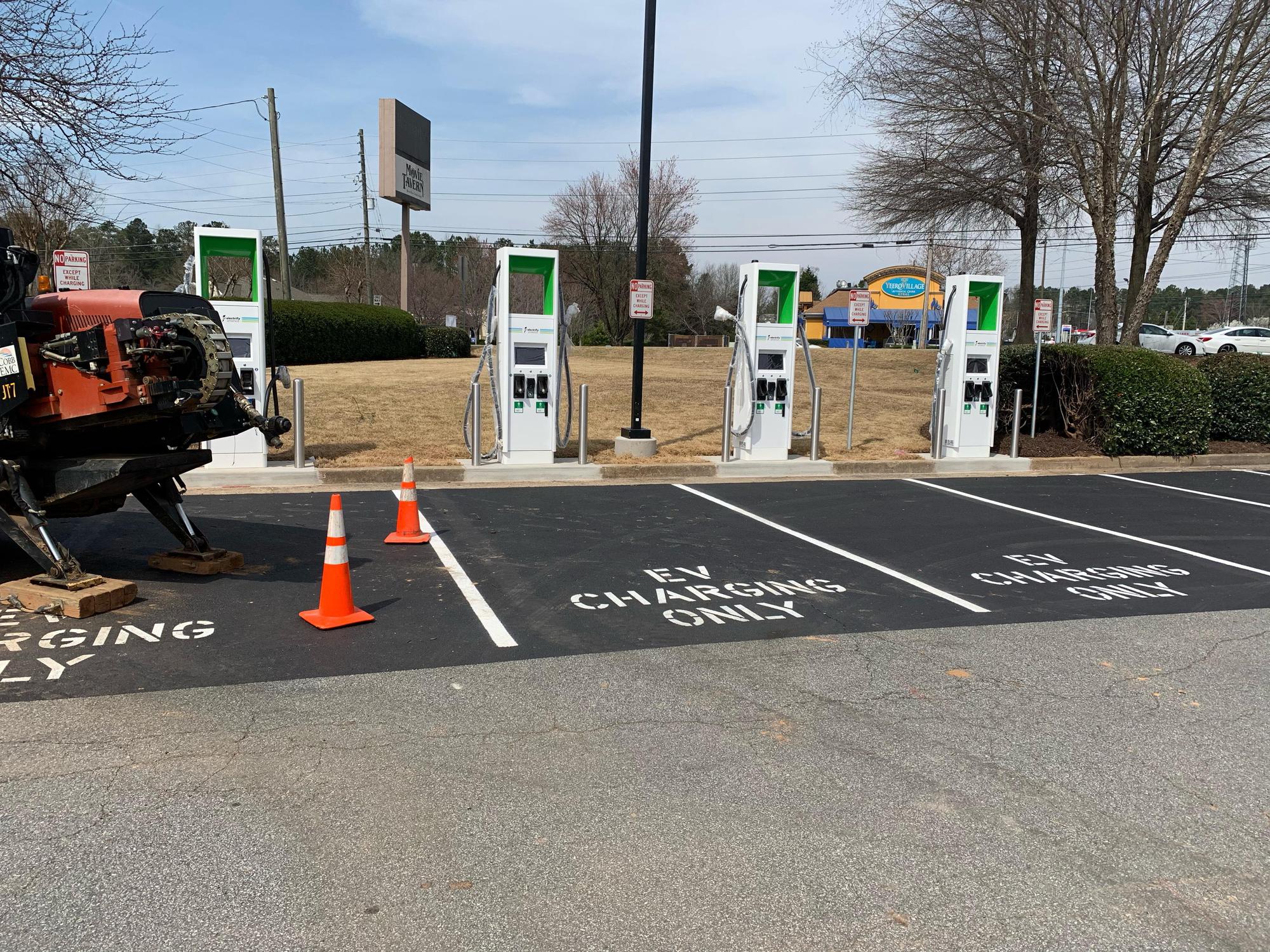 Sandy Plains Village Roswell, GA EV Station