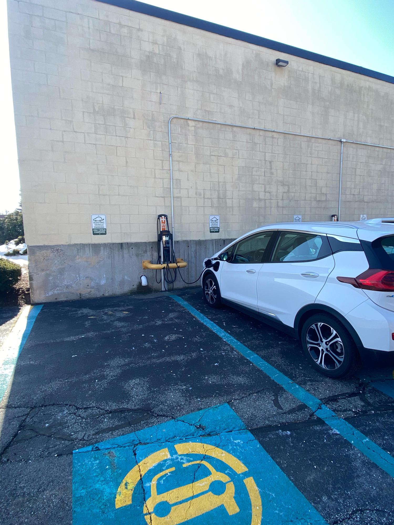 21 Alpha Rd Building Chelmsford, MA EV Station