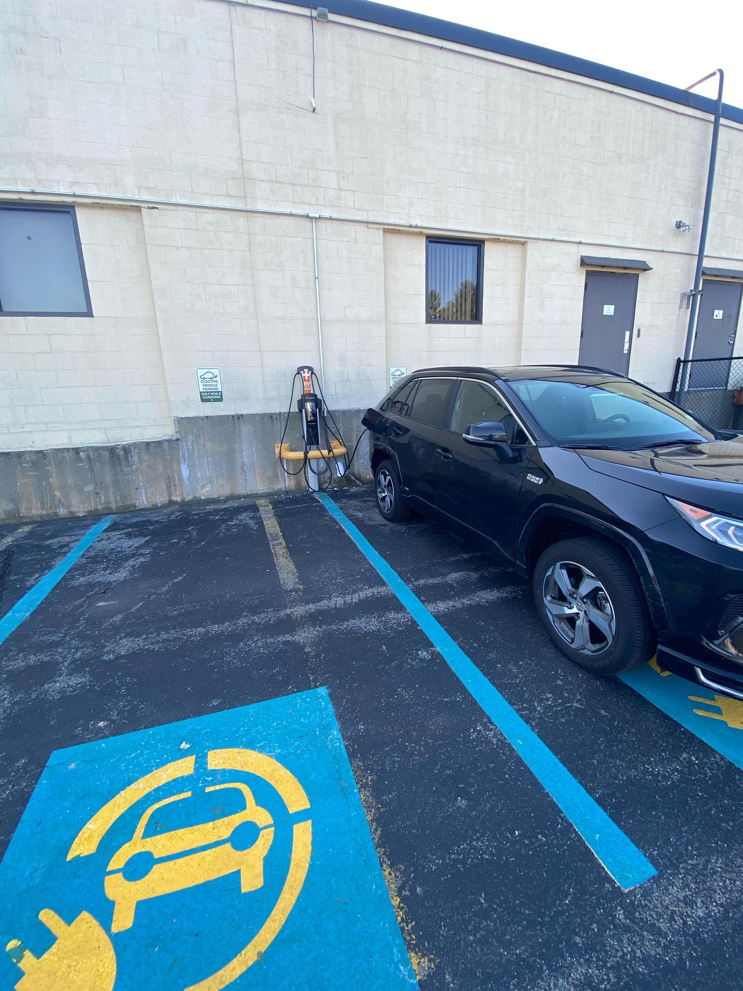 19 Alpha Rd Building Chelmsford, MA EV Station