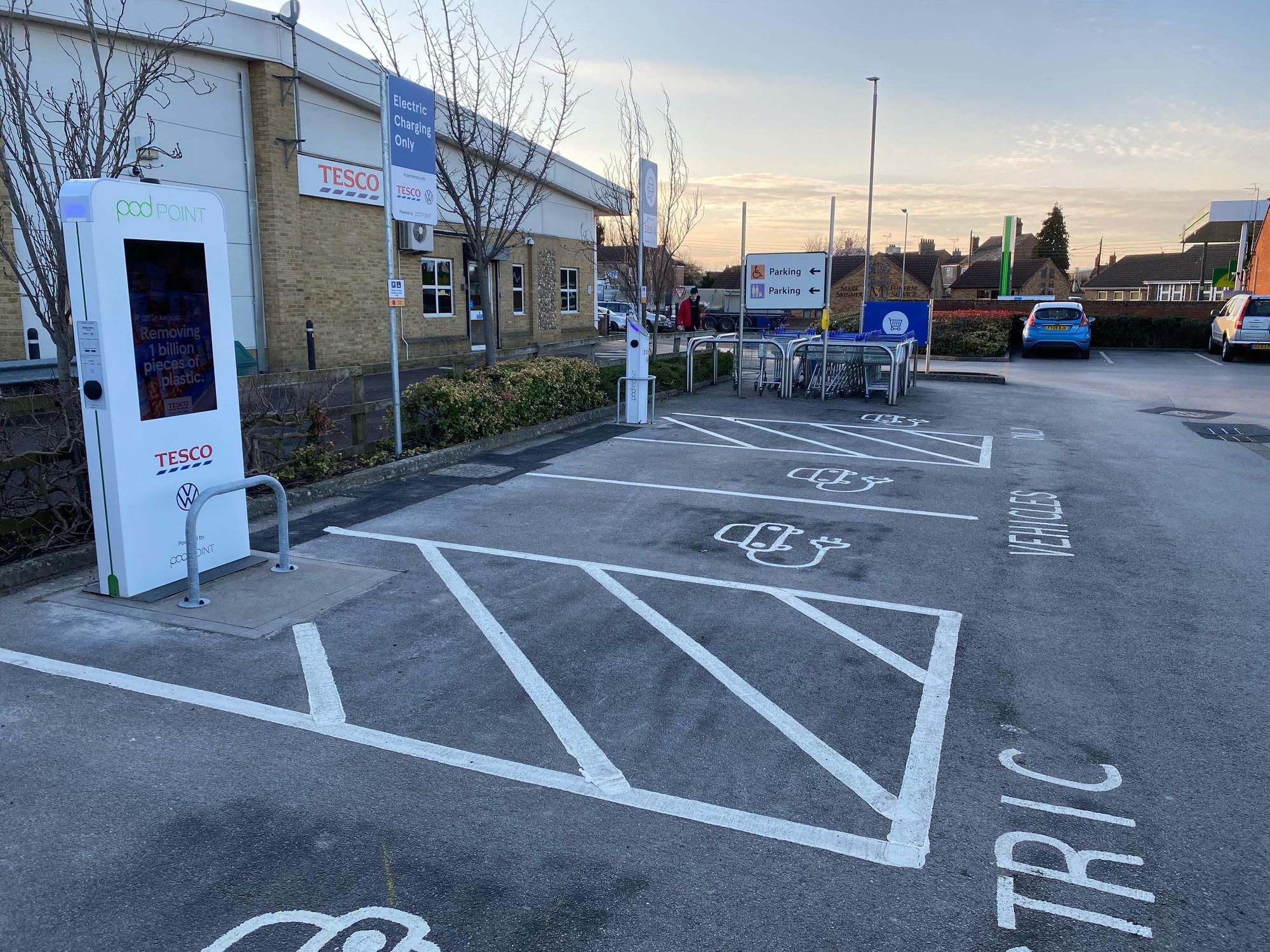 Tesco Metro Brandon London Rd, Brandon, IP27 0ER, United Kingdom EV