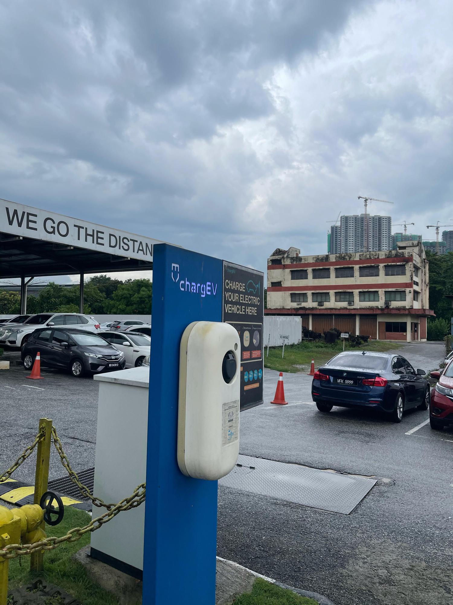 Bmw Sg Besi Plugshare