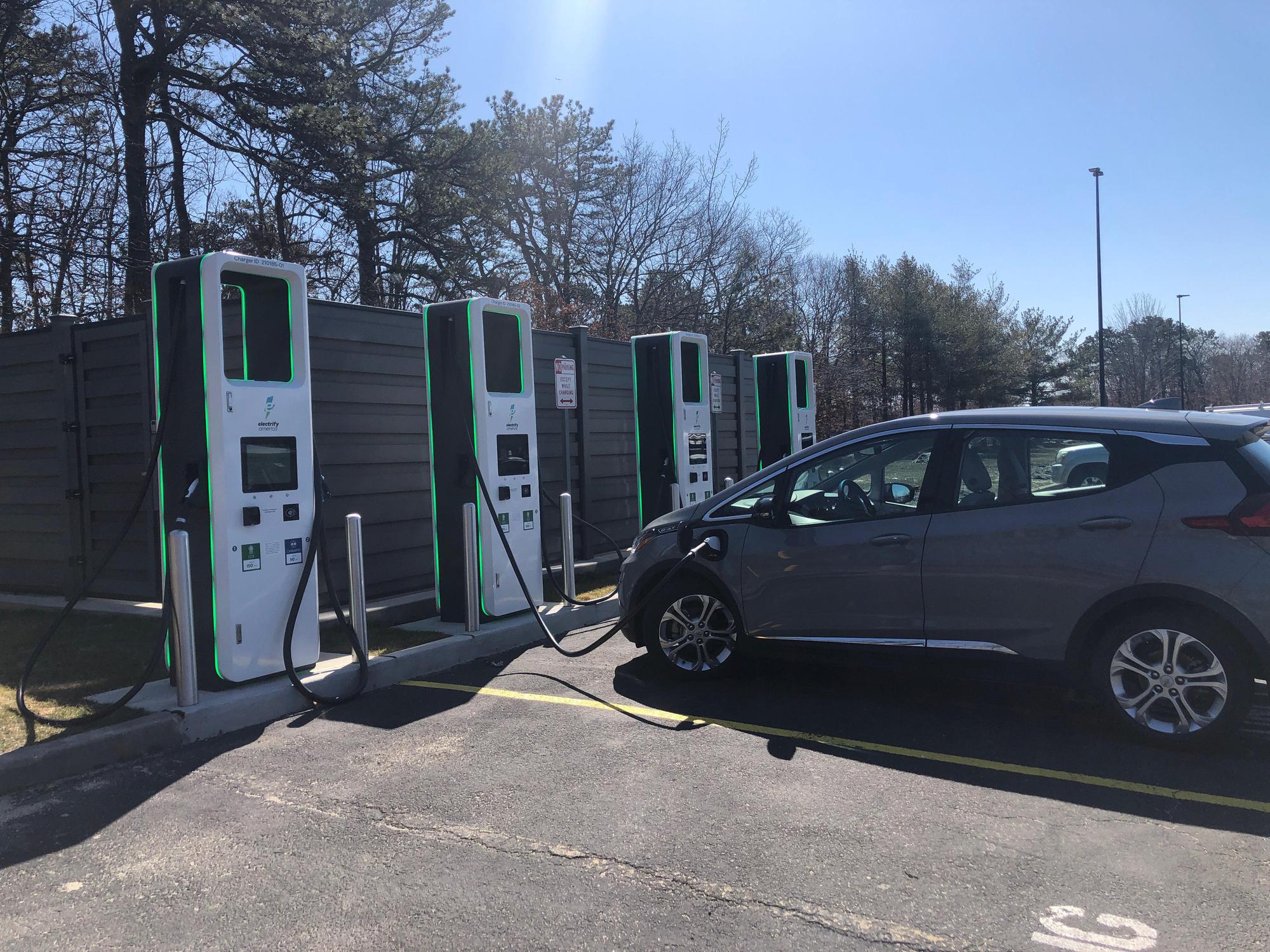 Sam's Club Medford, NY EV Station