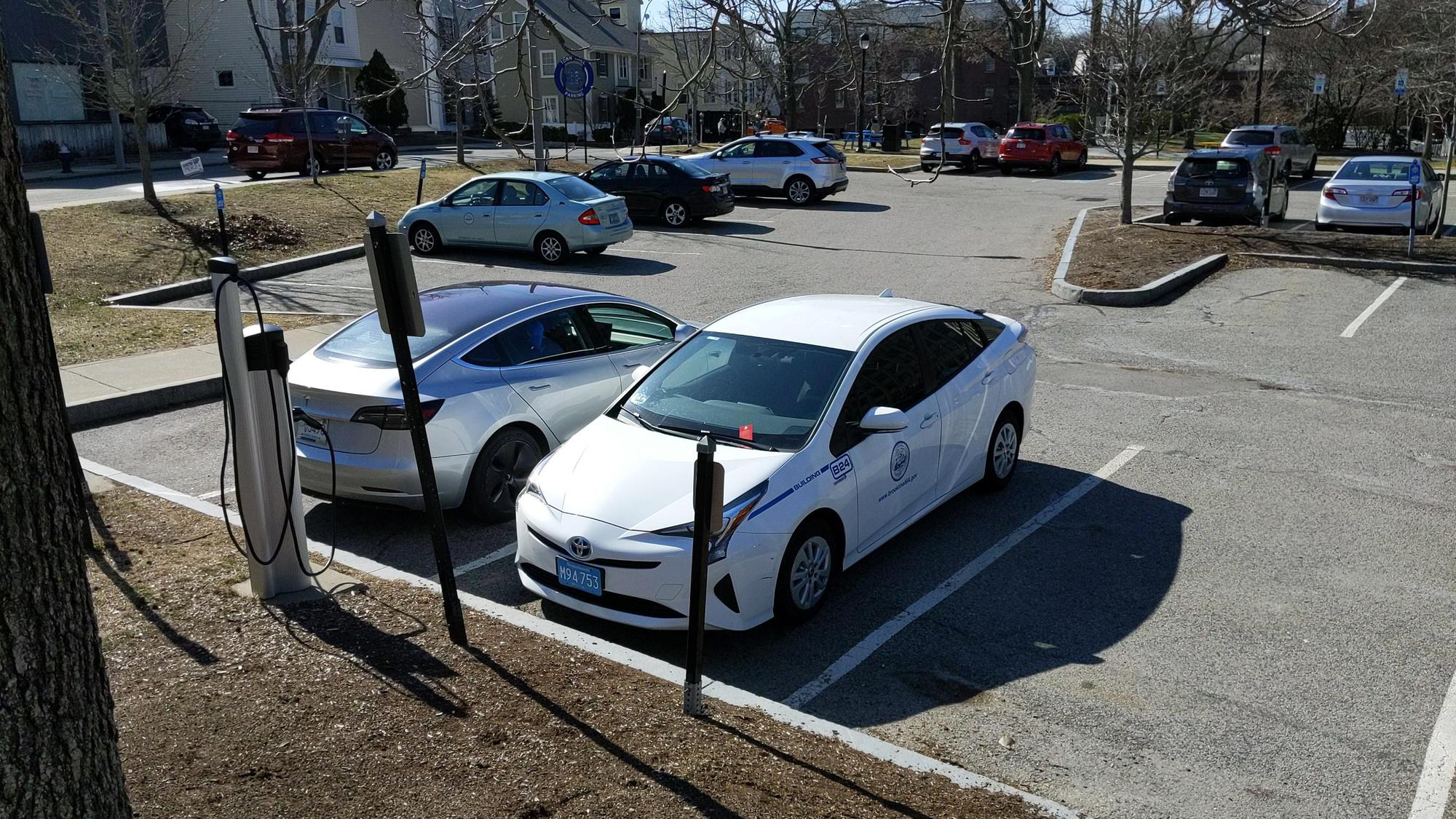 Town Hall Parking Brookline, MA EV Station