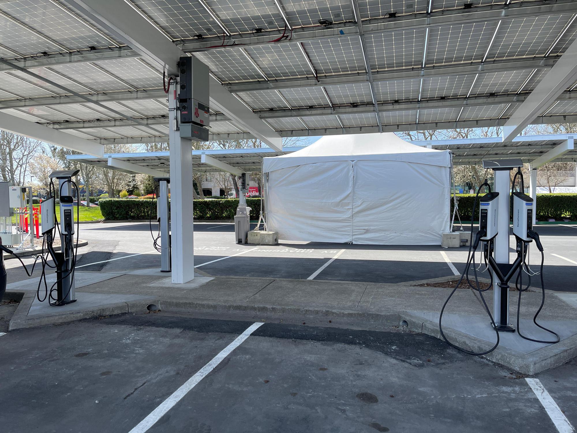Kaiser Petaluma Medical Offices Petaluma, CA EV Station
