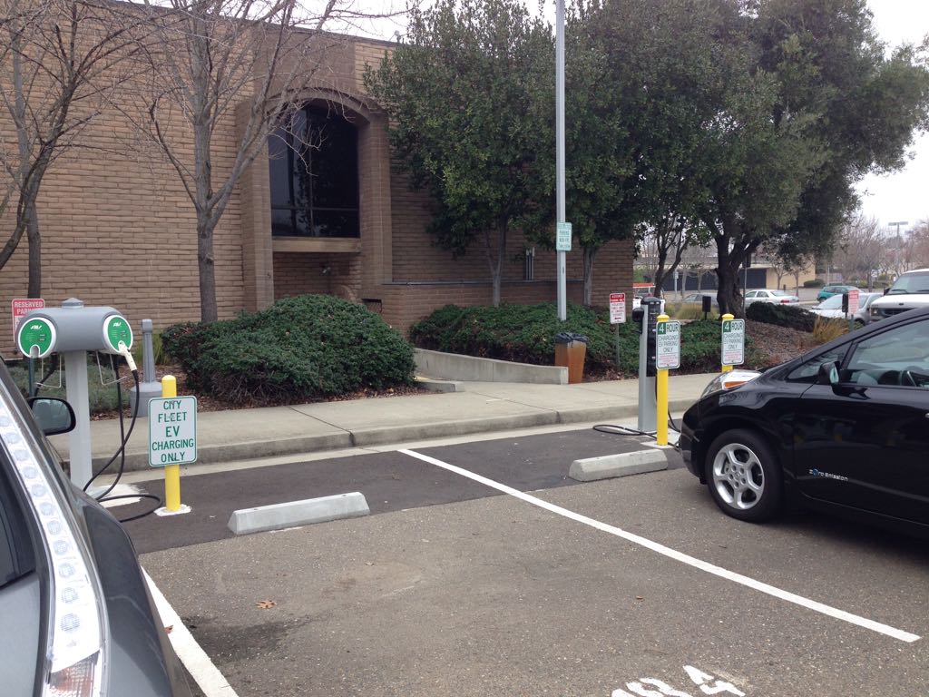Sacramento Public Safety Center Sacramento, CA EV Station