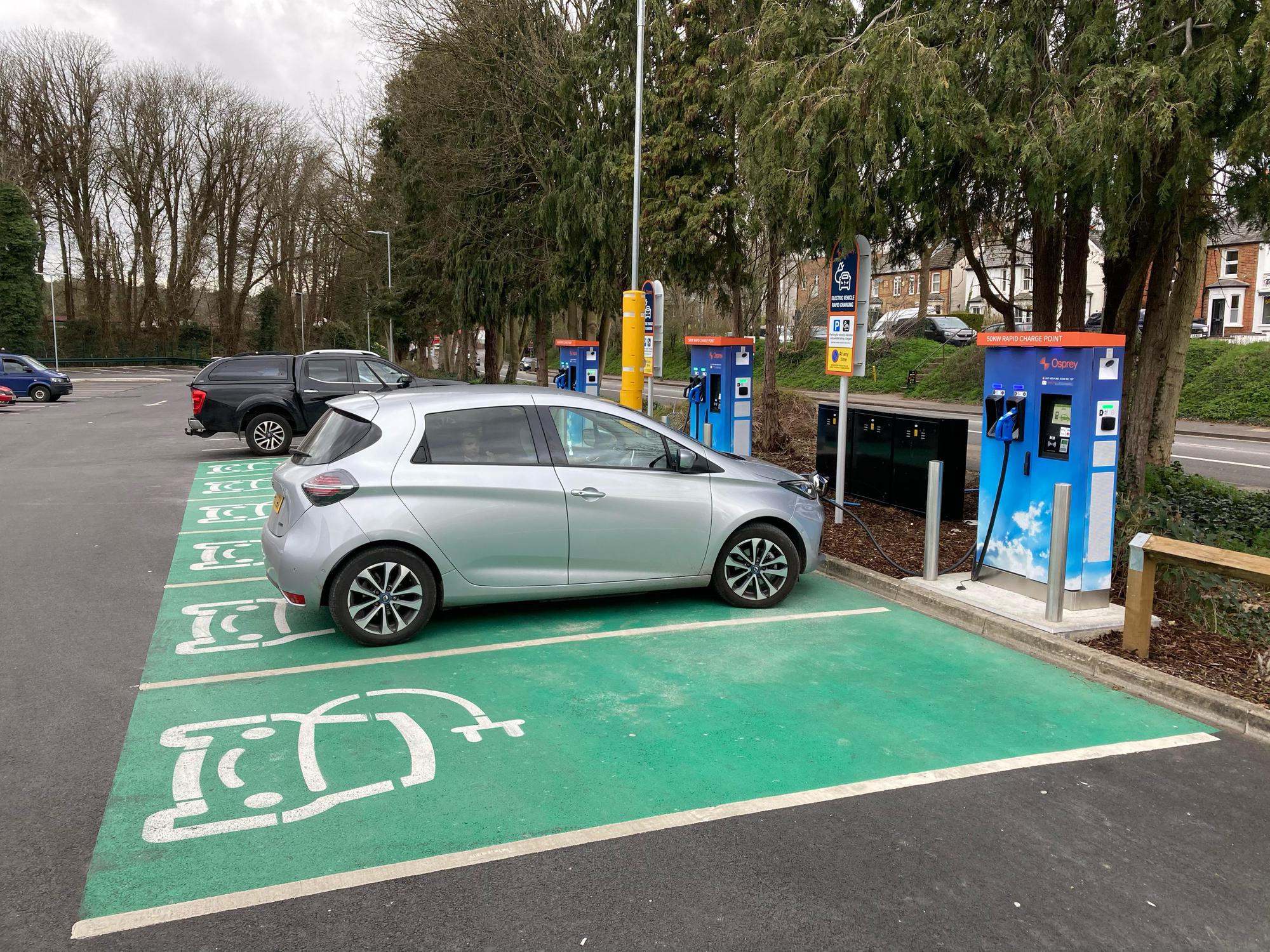 Lidl High 300 London Rd, High HP11 1LJ, UK EV Station