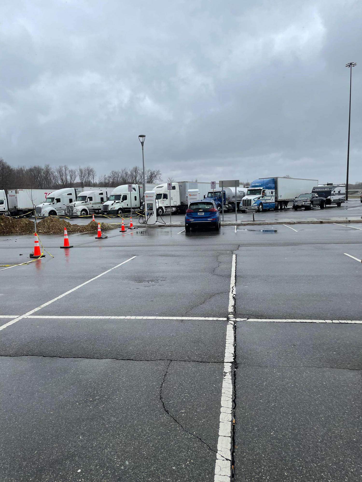 Wilbur Shaw Travel Plaza Westbound Plugshare