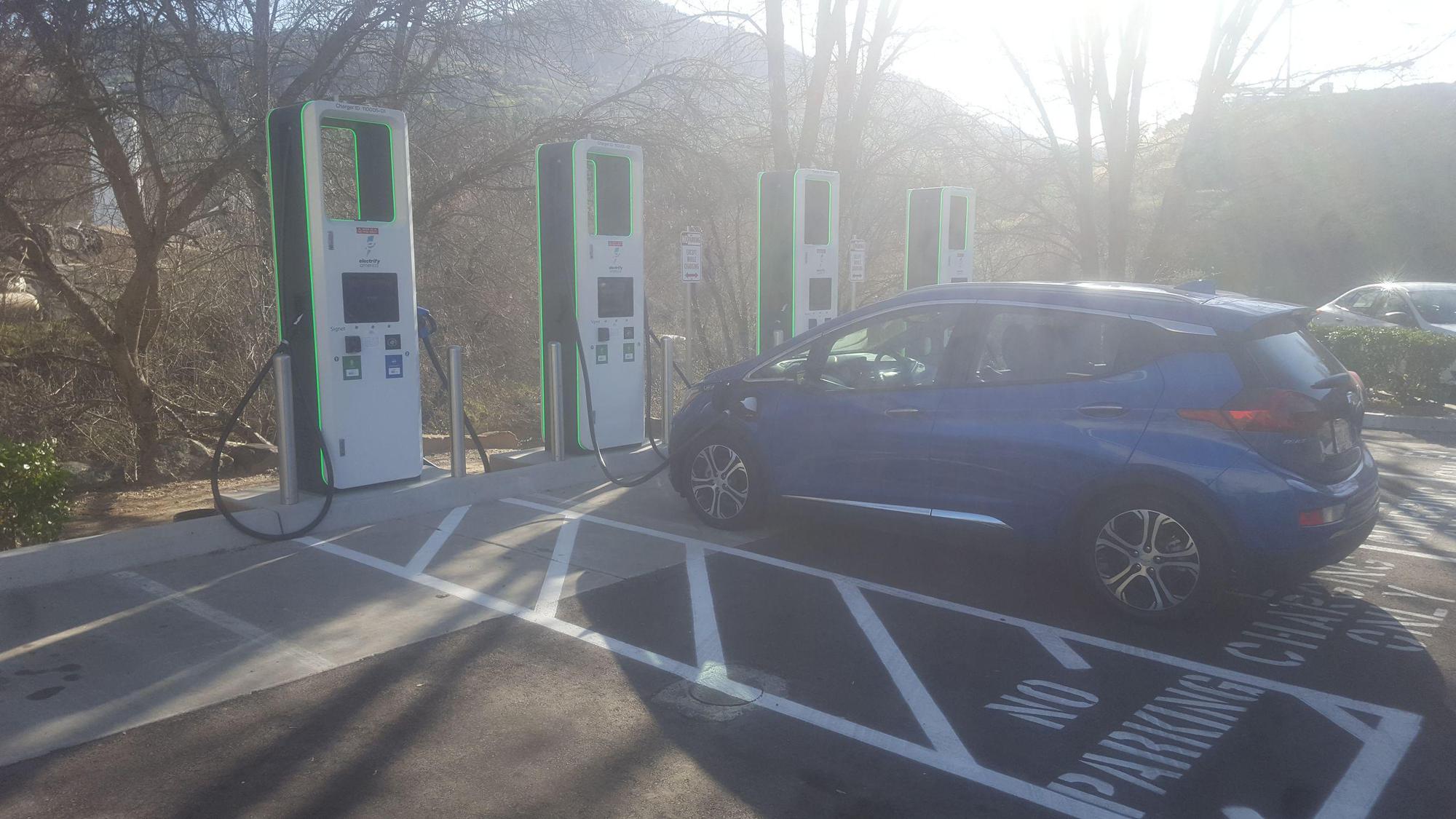 Central Valley Bank Oakhurst, CA EV Station