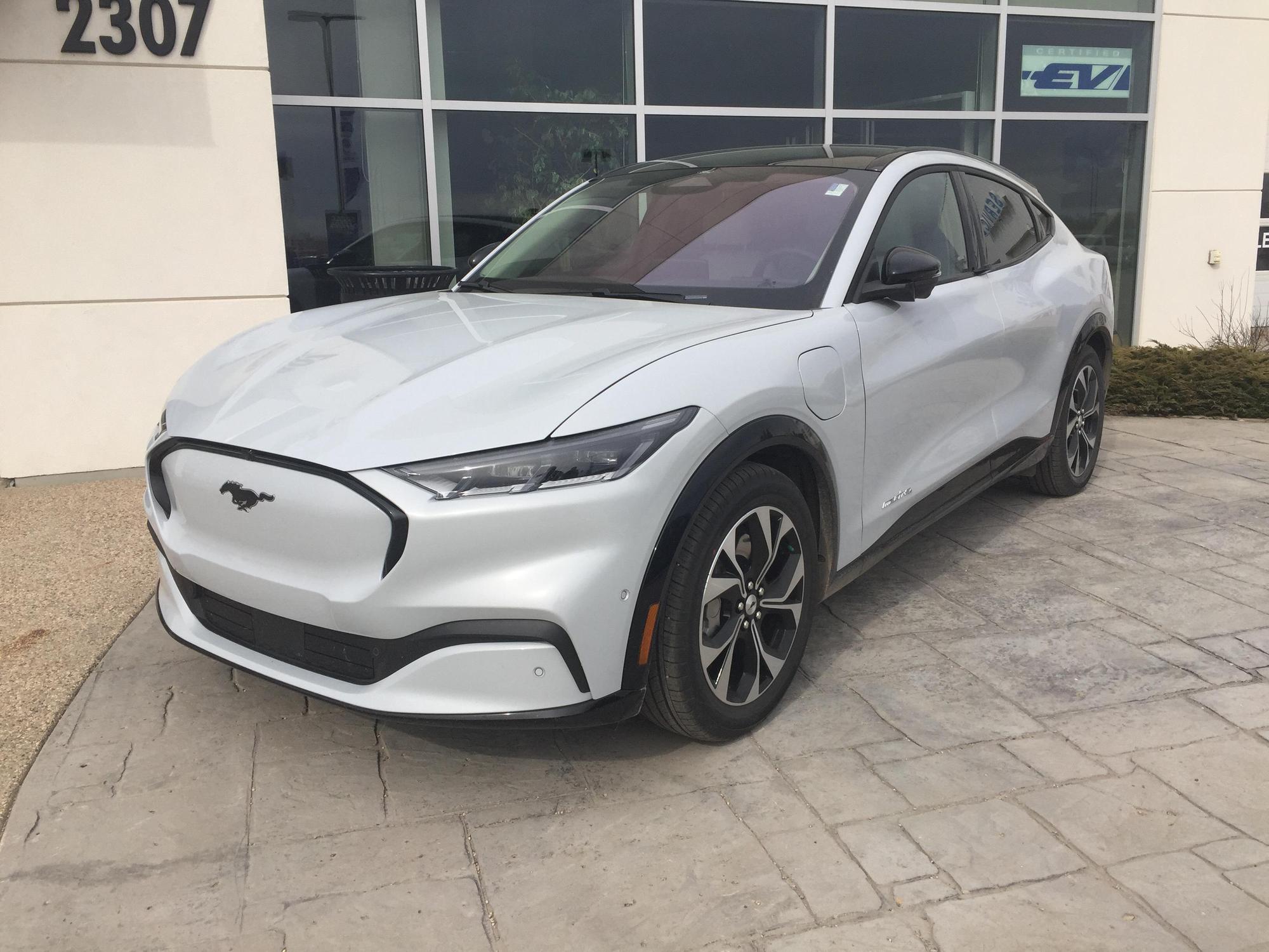 Discovery Ford Humboldt, SK EV Station