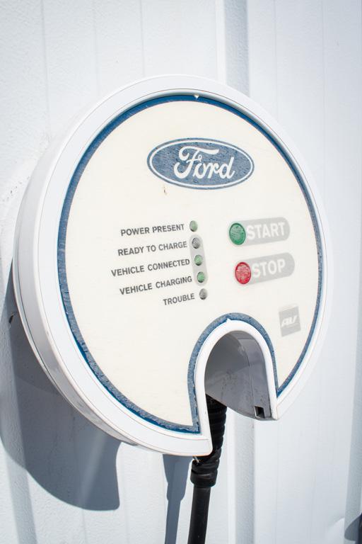 Holiday Ford = Service Fond du Lac, WI EV Station