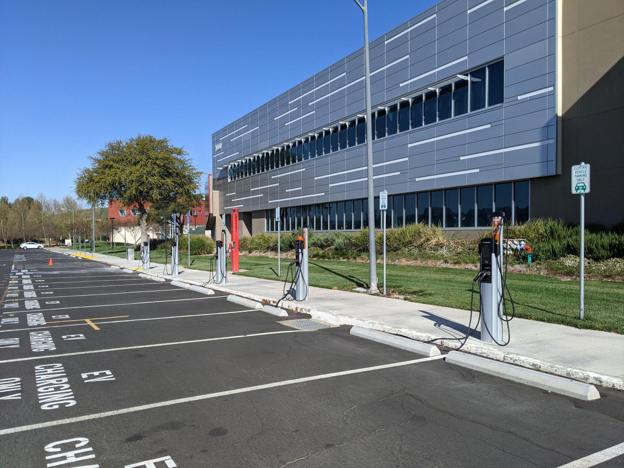 Las Positas College - Lot B | Livermore, CA | EV Station Las Positas College - Lot B | Livermore, CA | EV Station