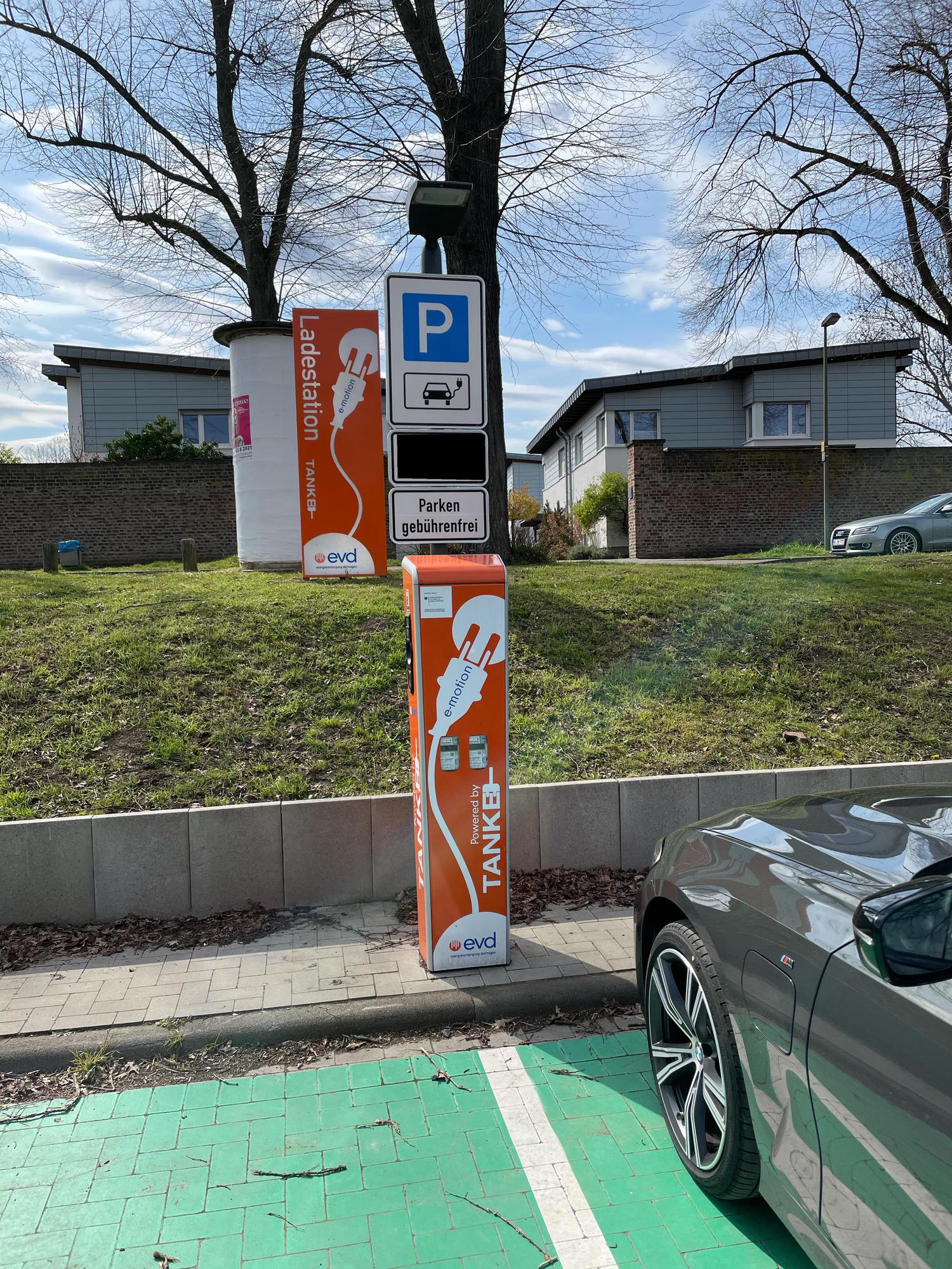 Fahrrad Ladestationen und Stellplätze | Dormagen, NRW | EV Station