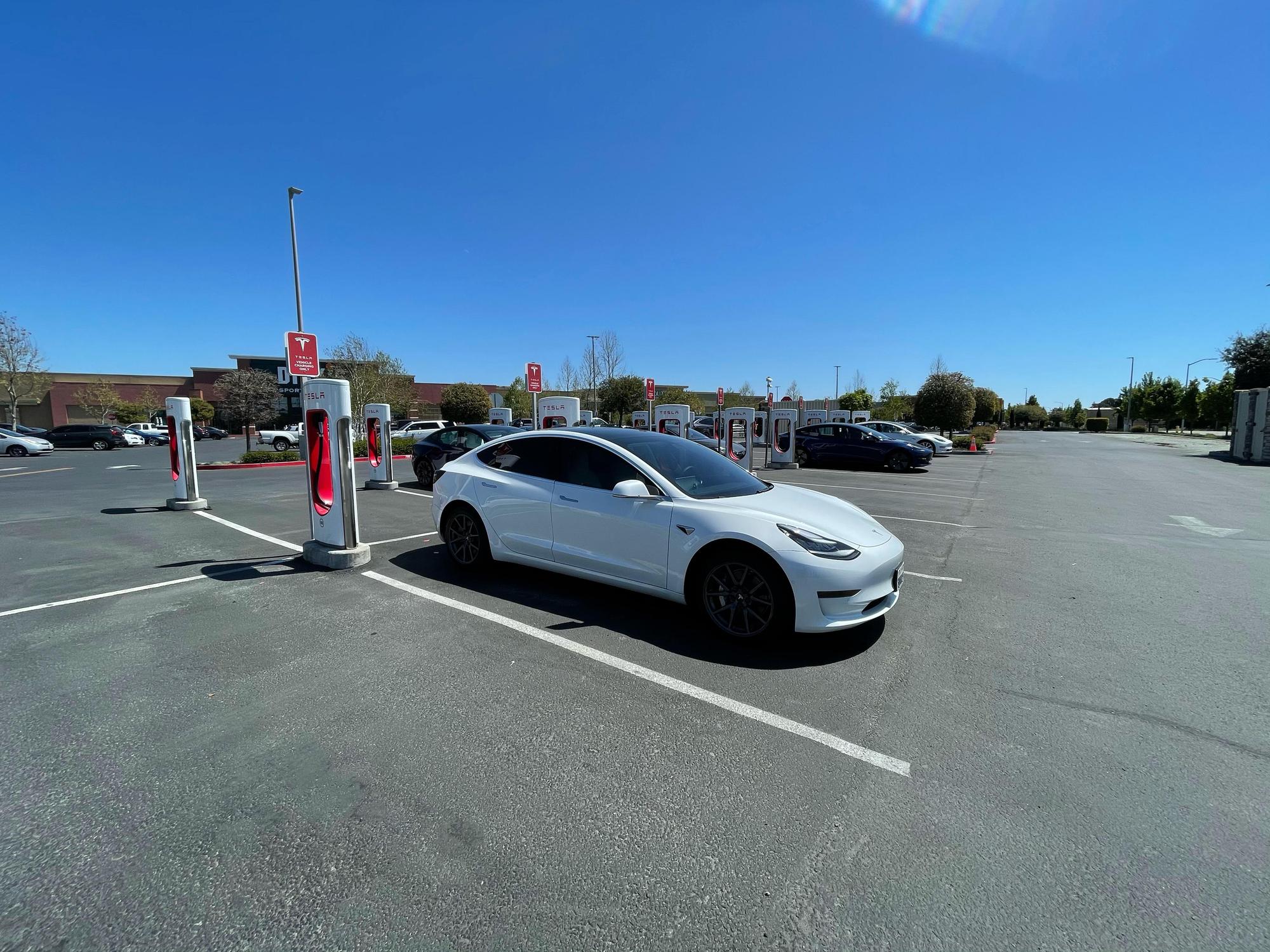 East Washington Place Sprouts Farmers Market Petaluma, CA EV Station