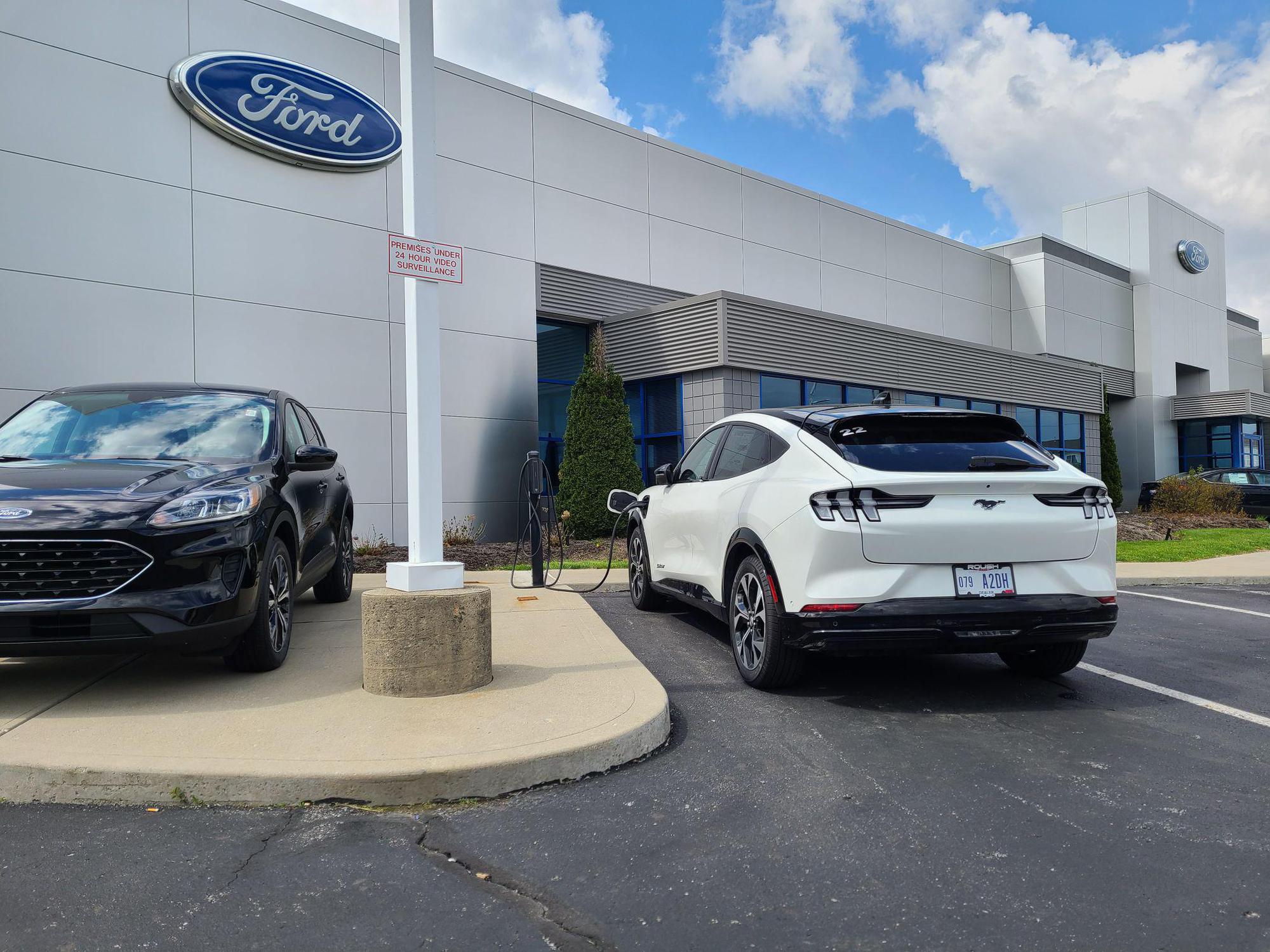 Roush Ford Columbus, OH EV Station