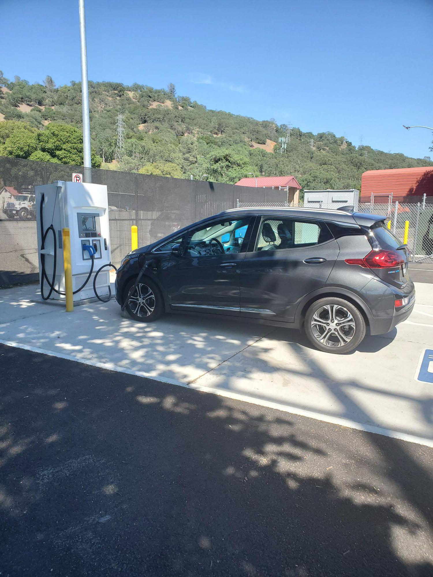 Clearlake Oaks Maintenance Station Clearlake Oaks, CA EV Station