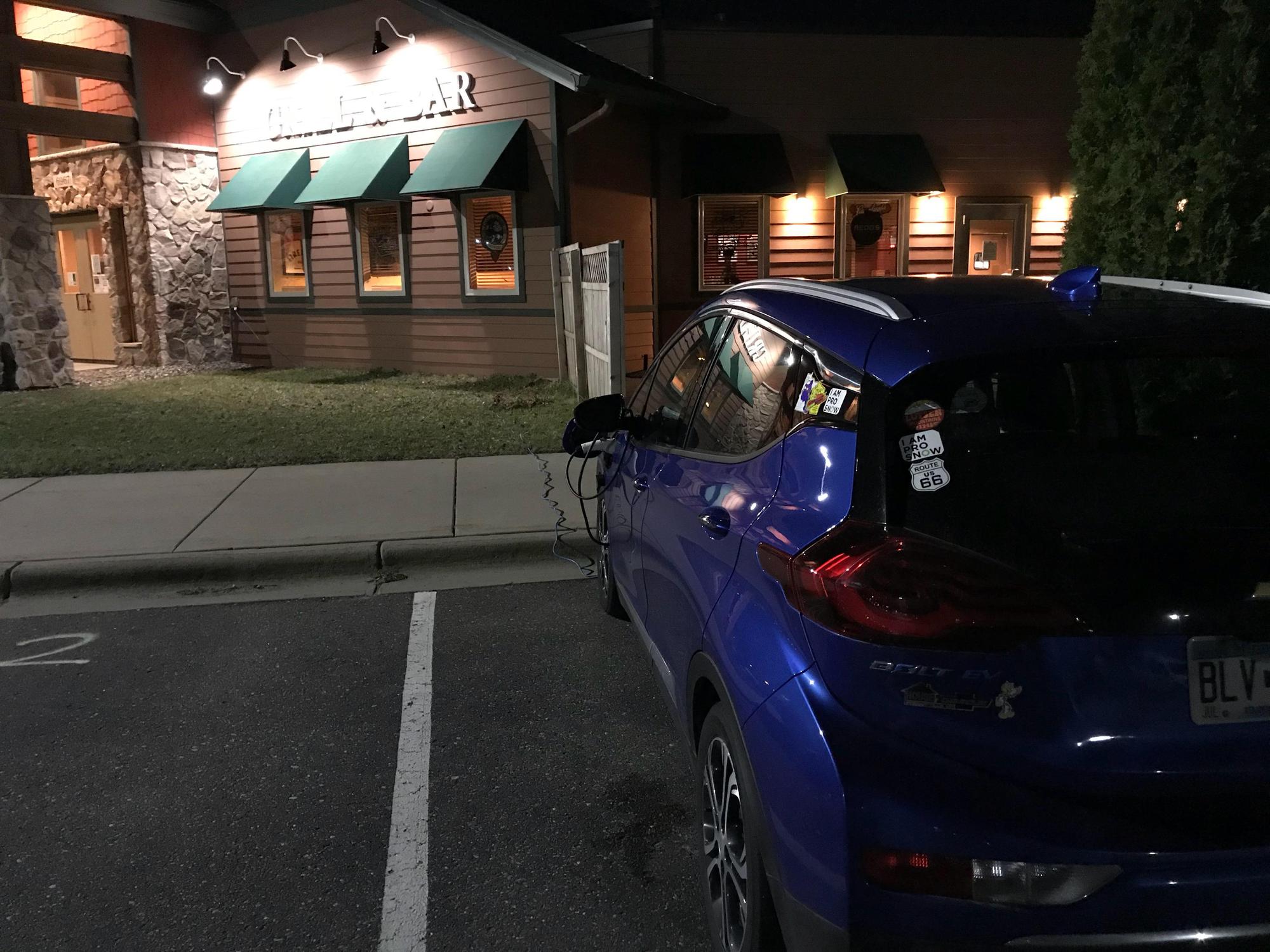 Baxter’s Grill & Bar Baxter, MN EV Station