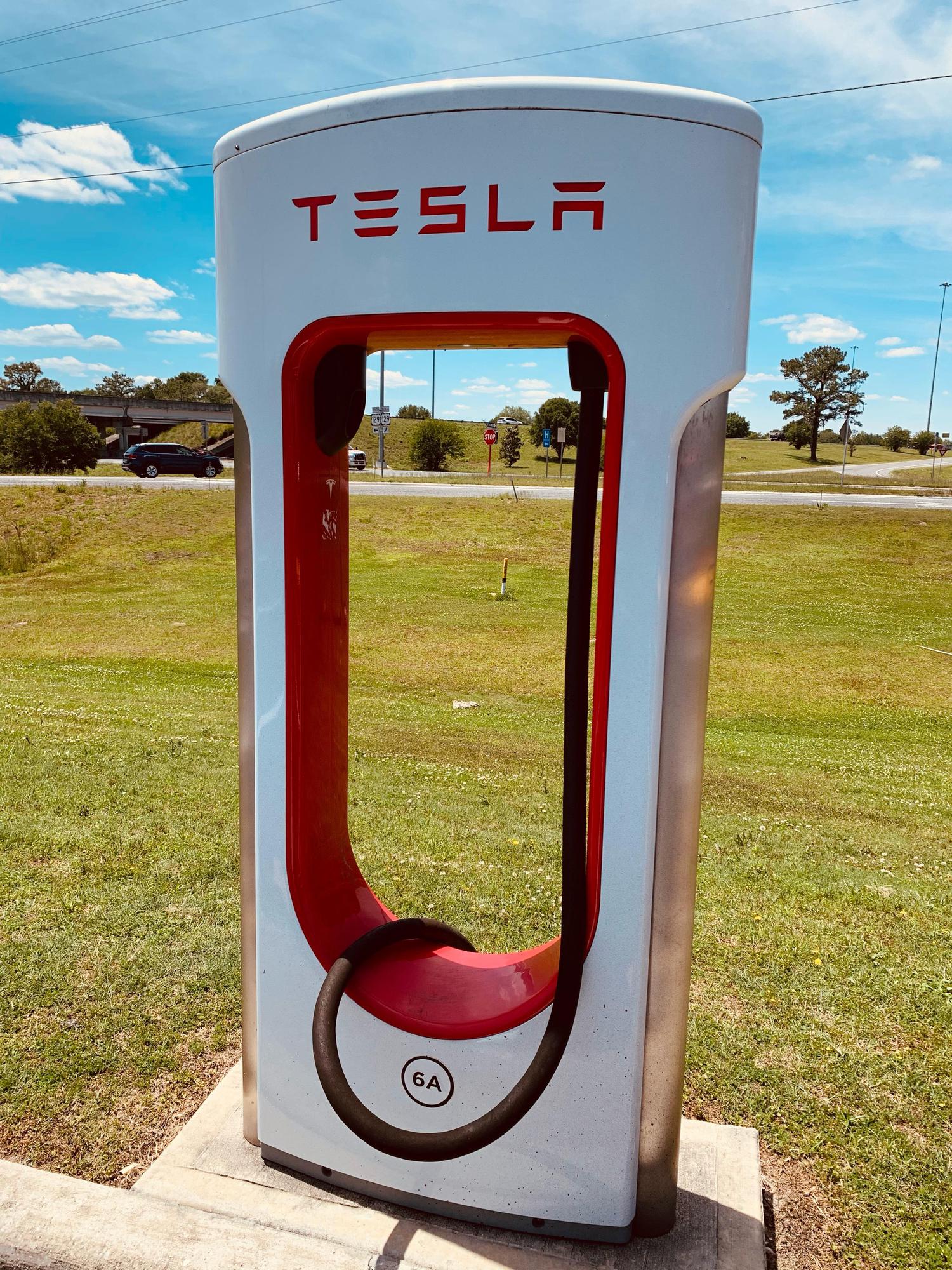 Busy Bee Live Oak Live Oak, FL EV Station