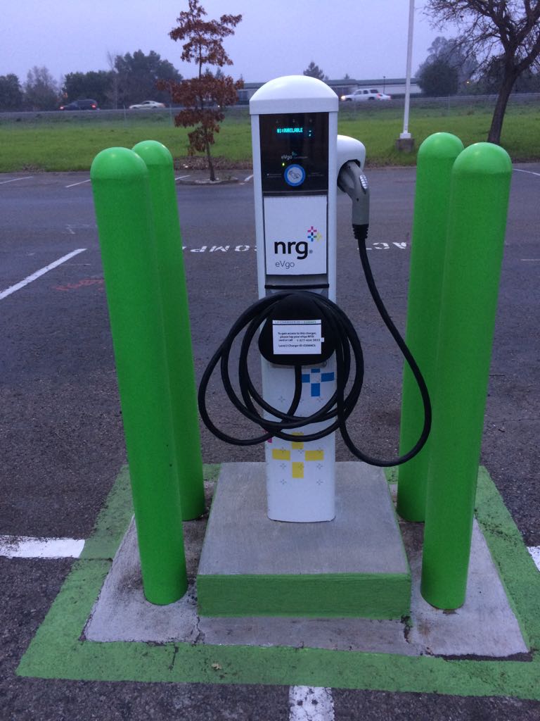 Petaluma Village Premium Outlets Gap Factory Petaluma, CA EV Station