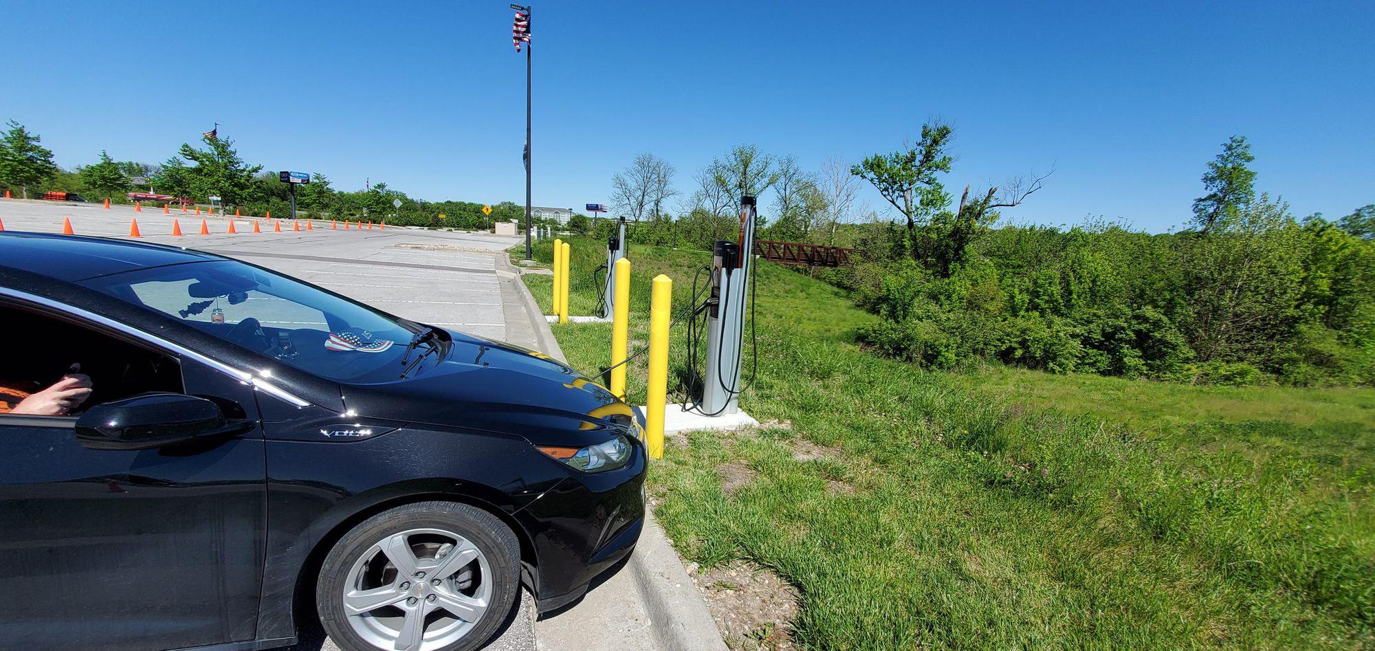 Cable Dahmer Arena Independence, MO EV Station