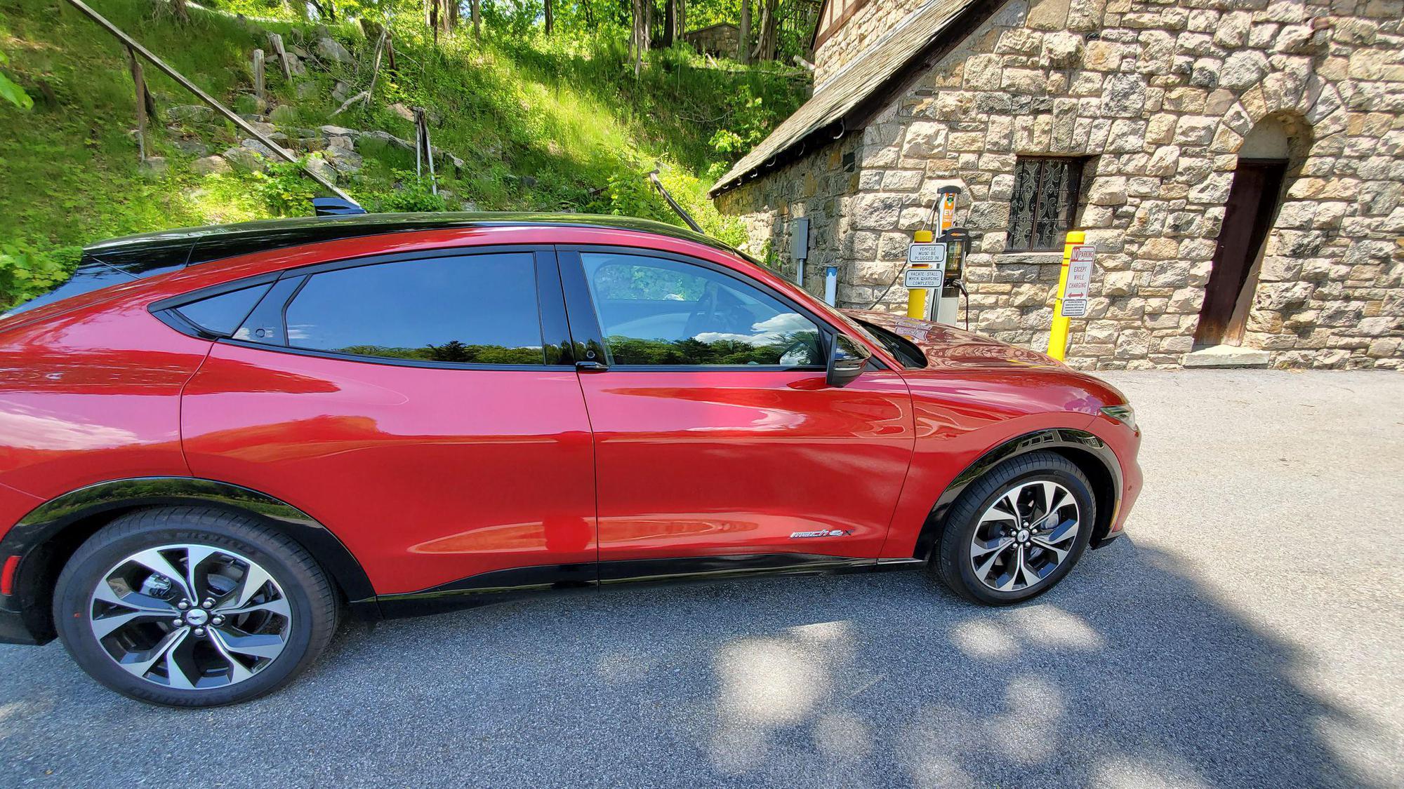 Cedar Lane Town Park Ossining, NY EV Station