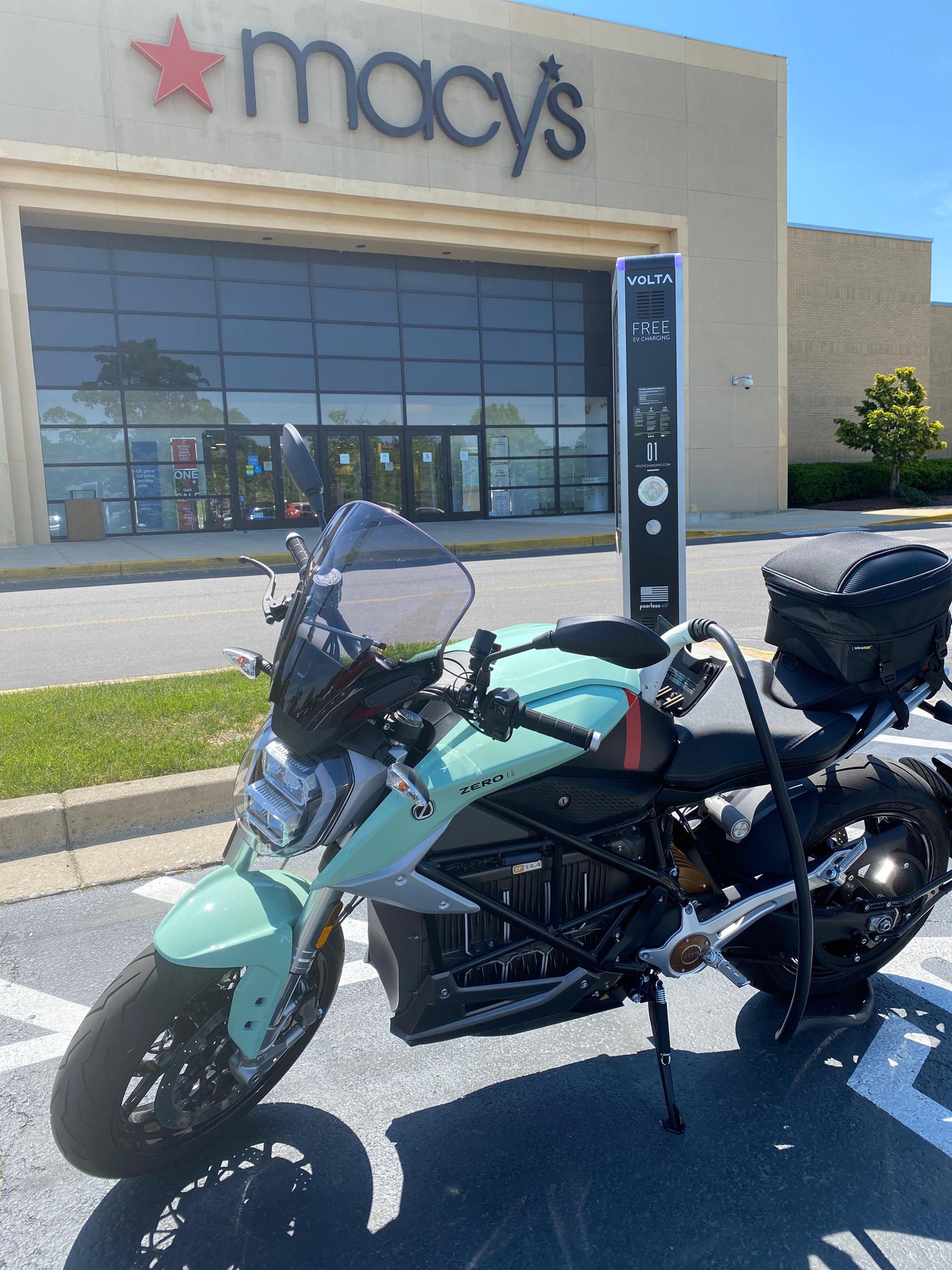 Annapolis Mall Macy's Annapolis, MD EV Station