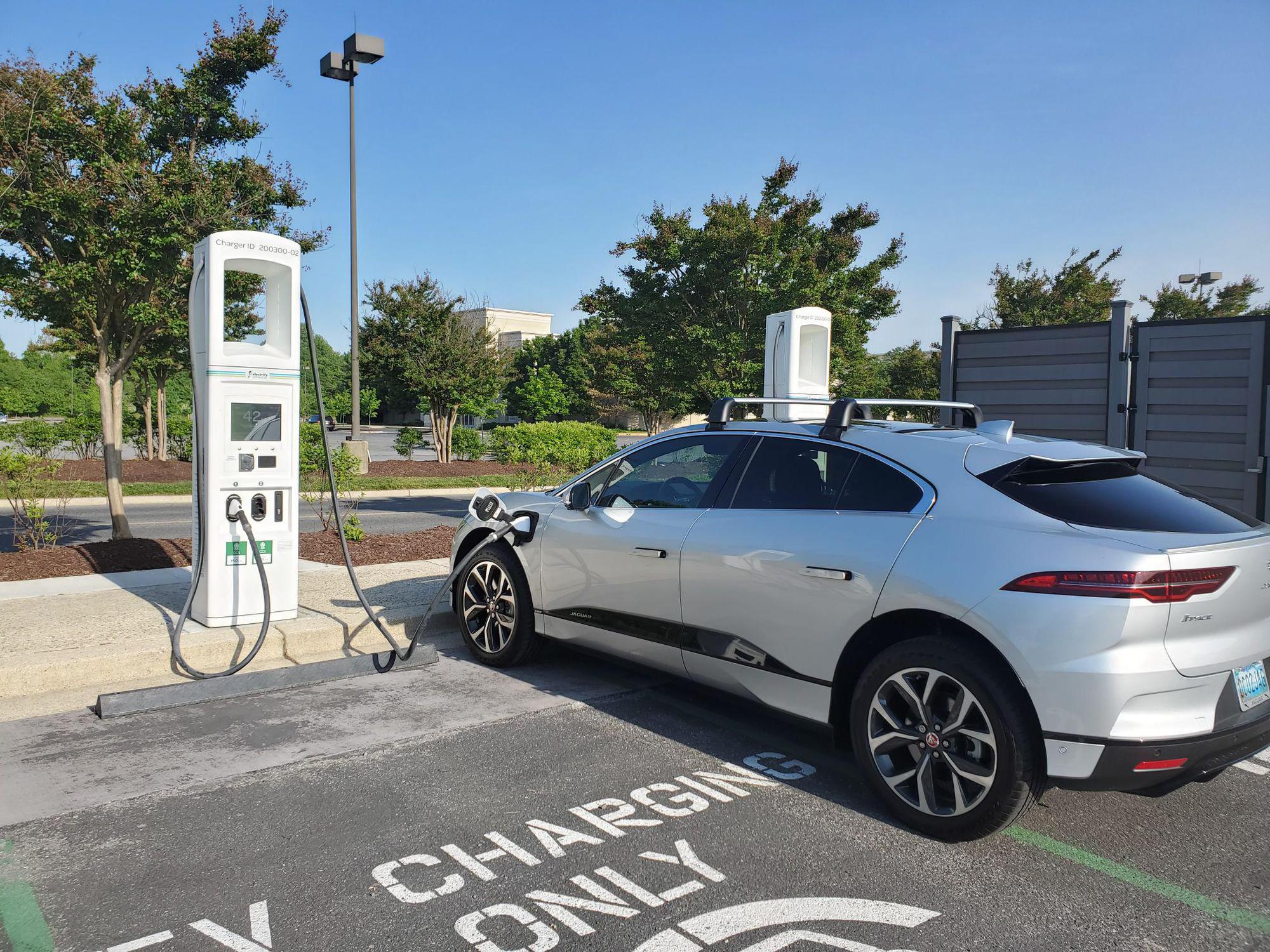 Bowie Town Center Bank of America Bowie, MD EV Station