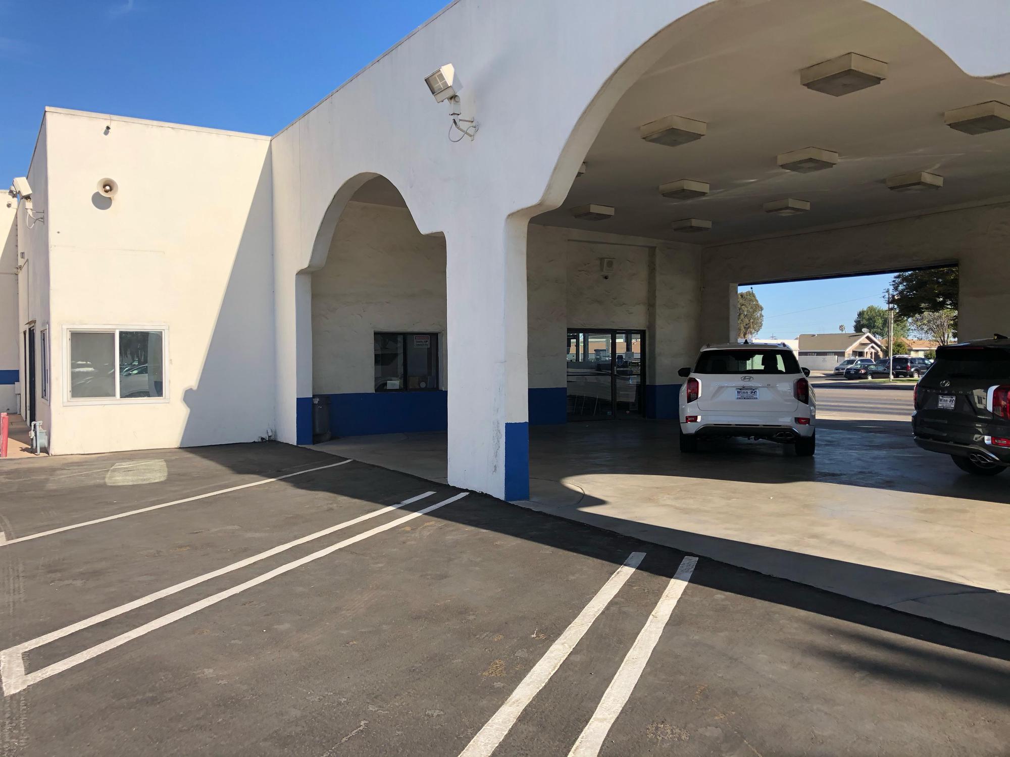 Winn Hyundai of Santa Maria Showroom Santa Maria, CA EV Station