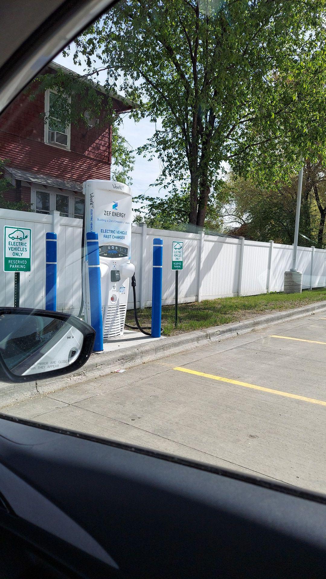 Simonson Station Stores / Subway Grafton, ND EV Station