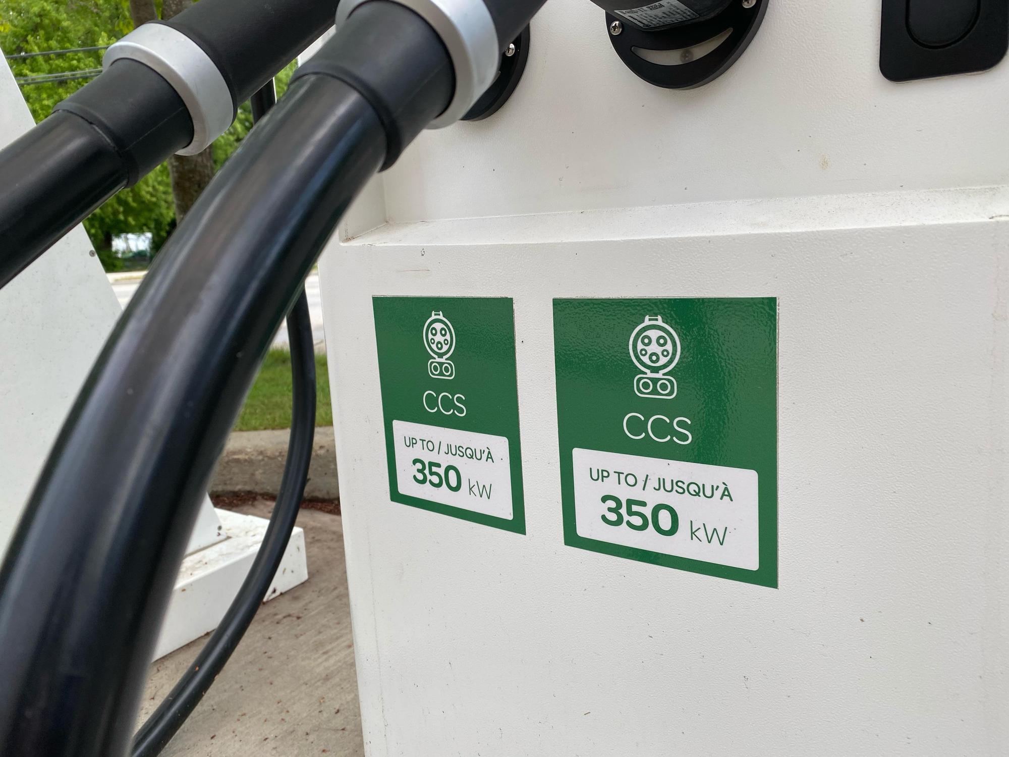 The Mall at Piccadilly Canadian Tire Salmon Arm Salmon Arm, BC EV