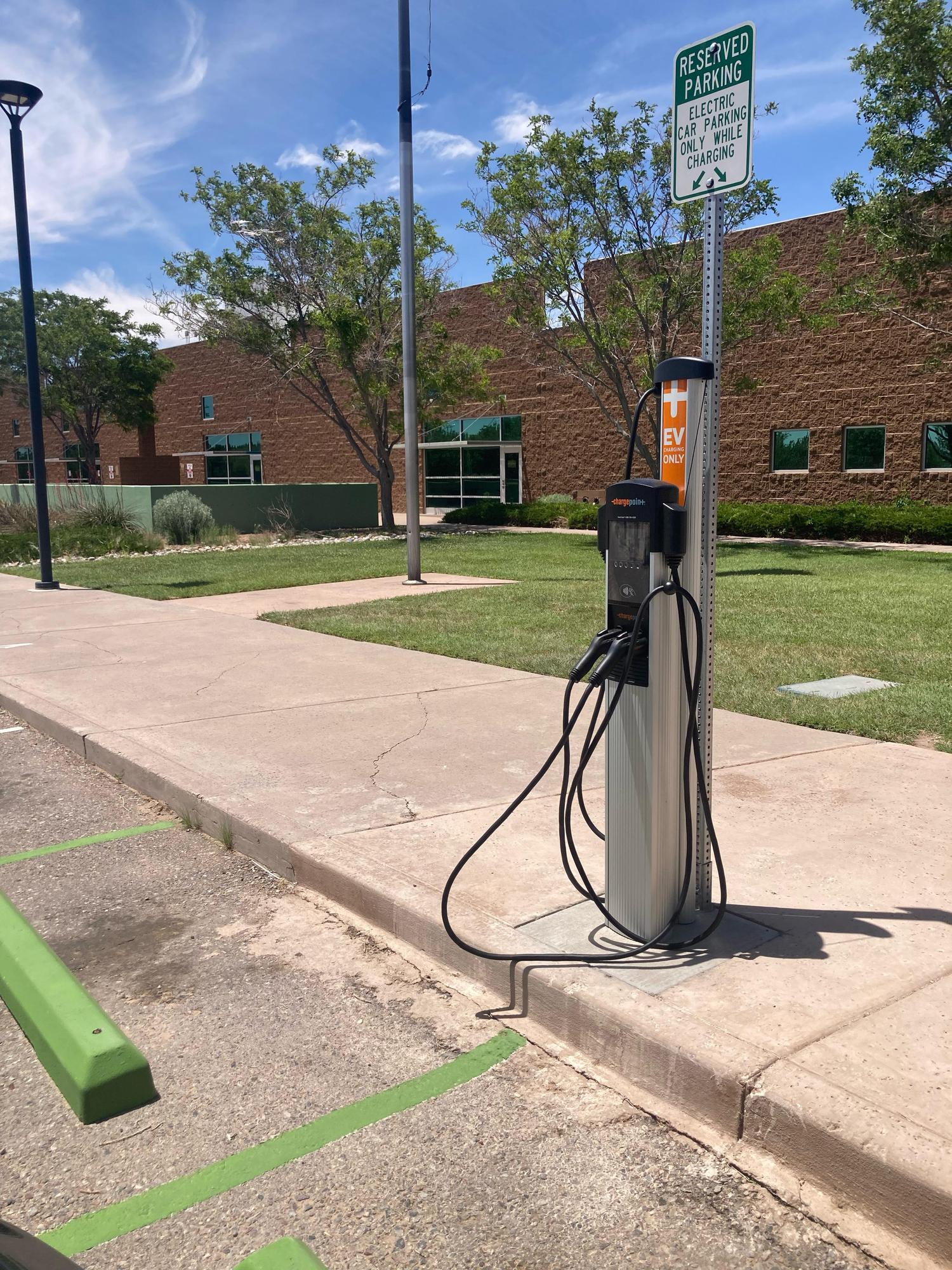 Manzano Mesa Multi Gen Center - 3qg2nhs