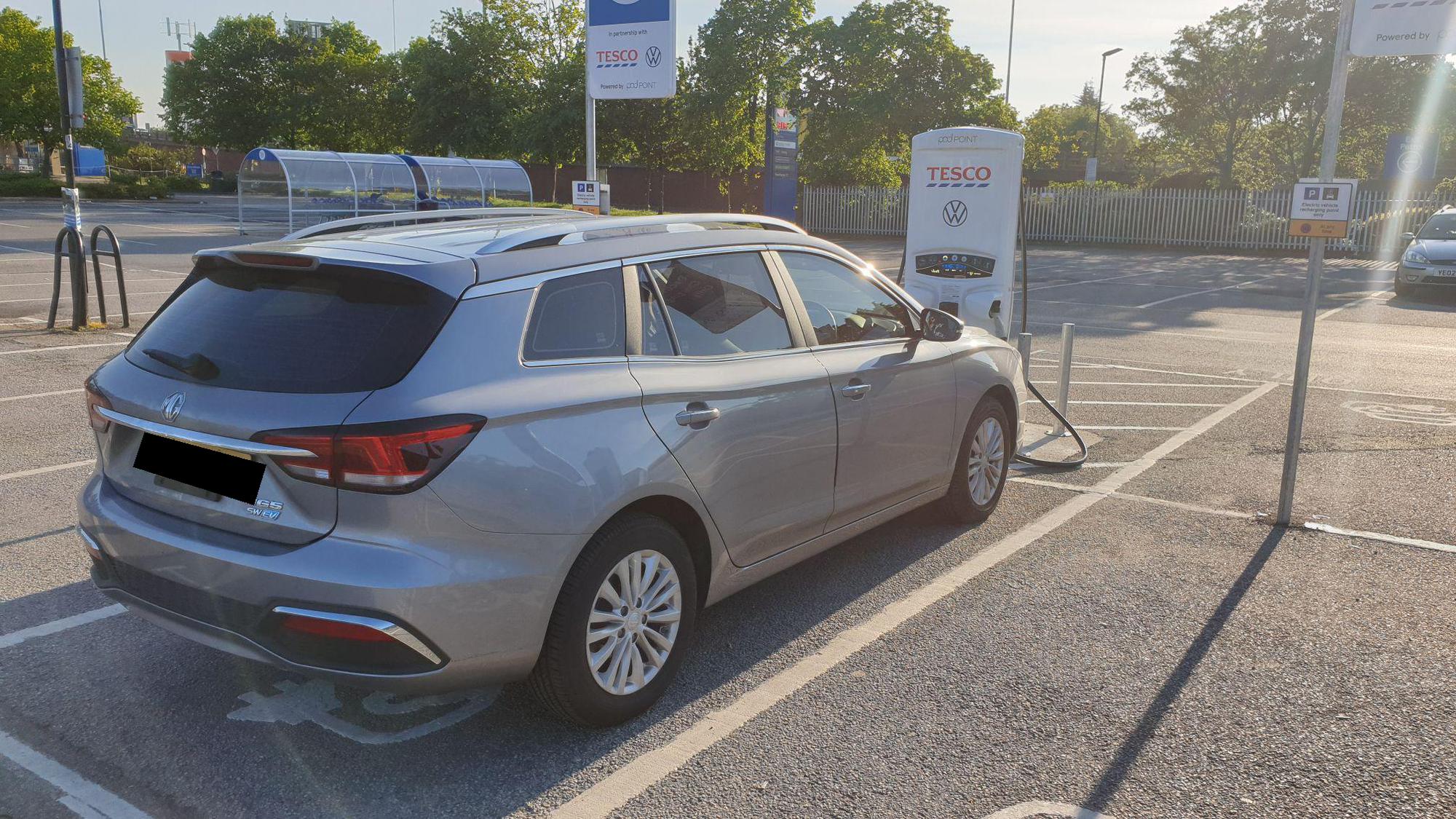 Tesco Extra New Malden 300 Beverley Way, New Malden, KT3 4PJ, United