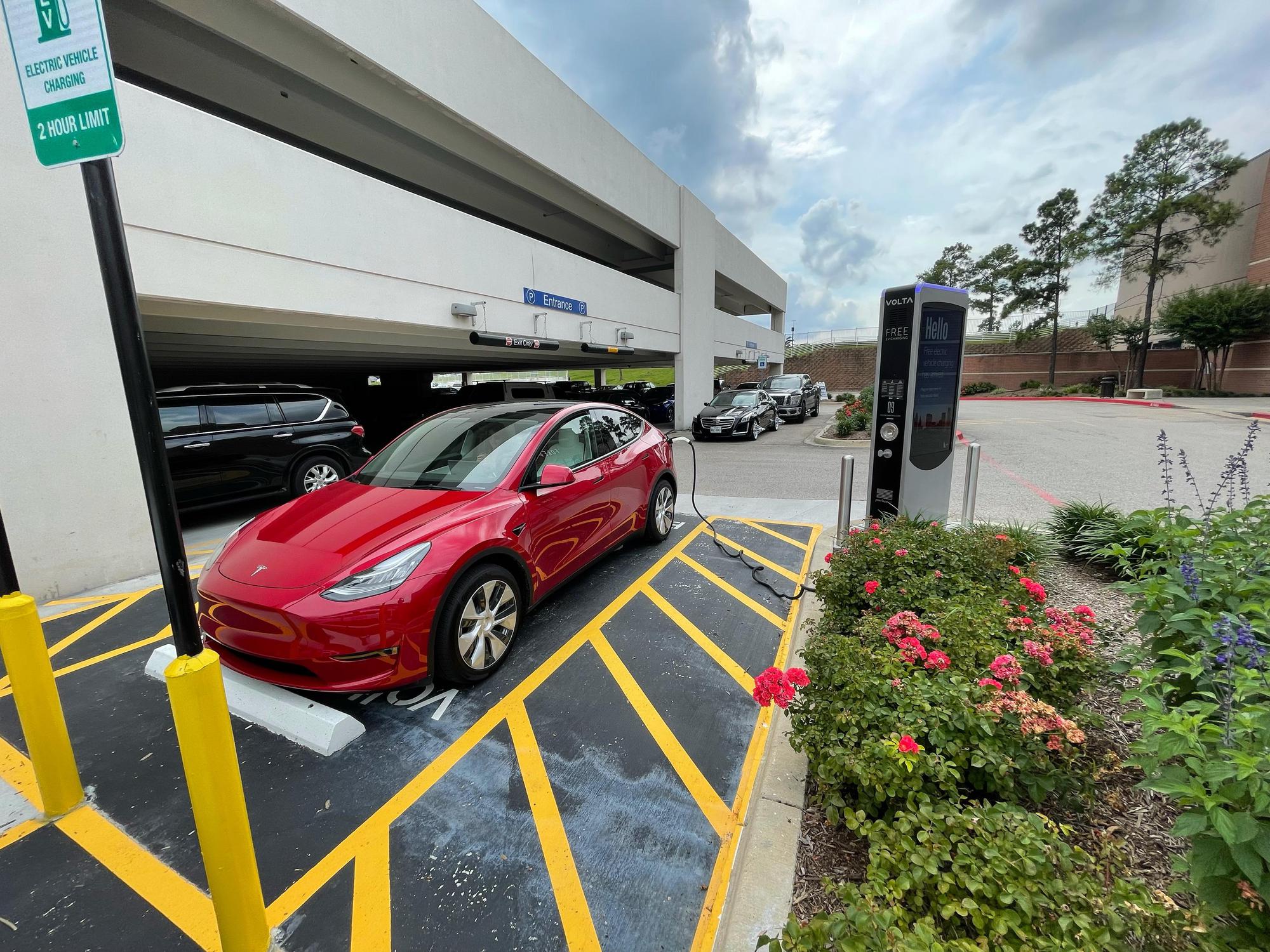 The Woodlands Mall Forever 21 Parking Garage The Woodlands, TX EV