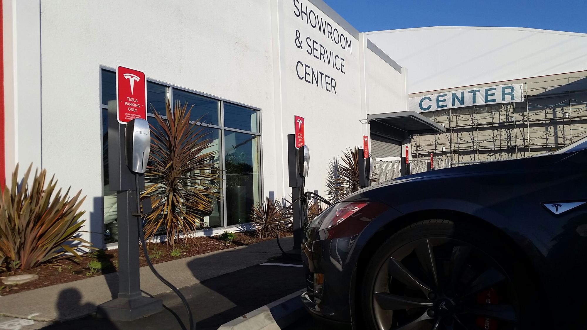 Tesla Motors Burlingame Burlingame, CA EV Station