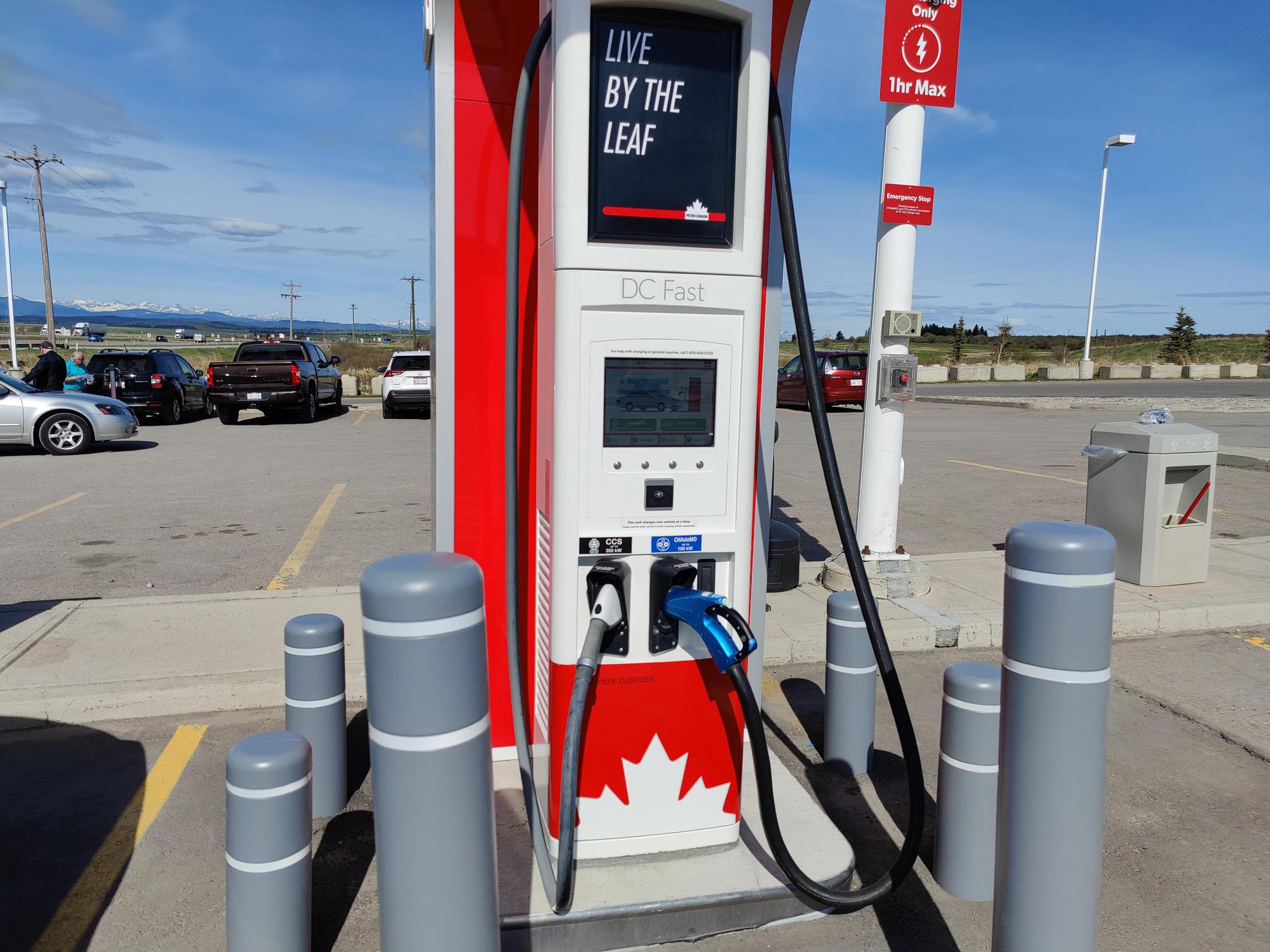 PetroCanada Calgary Calgary, AB EV Station